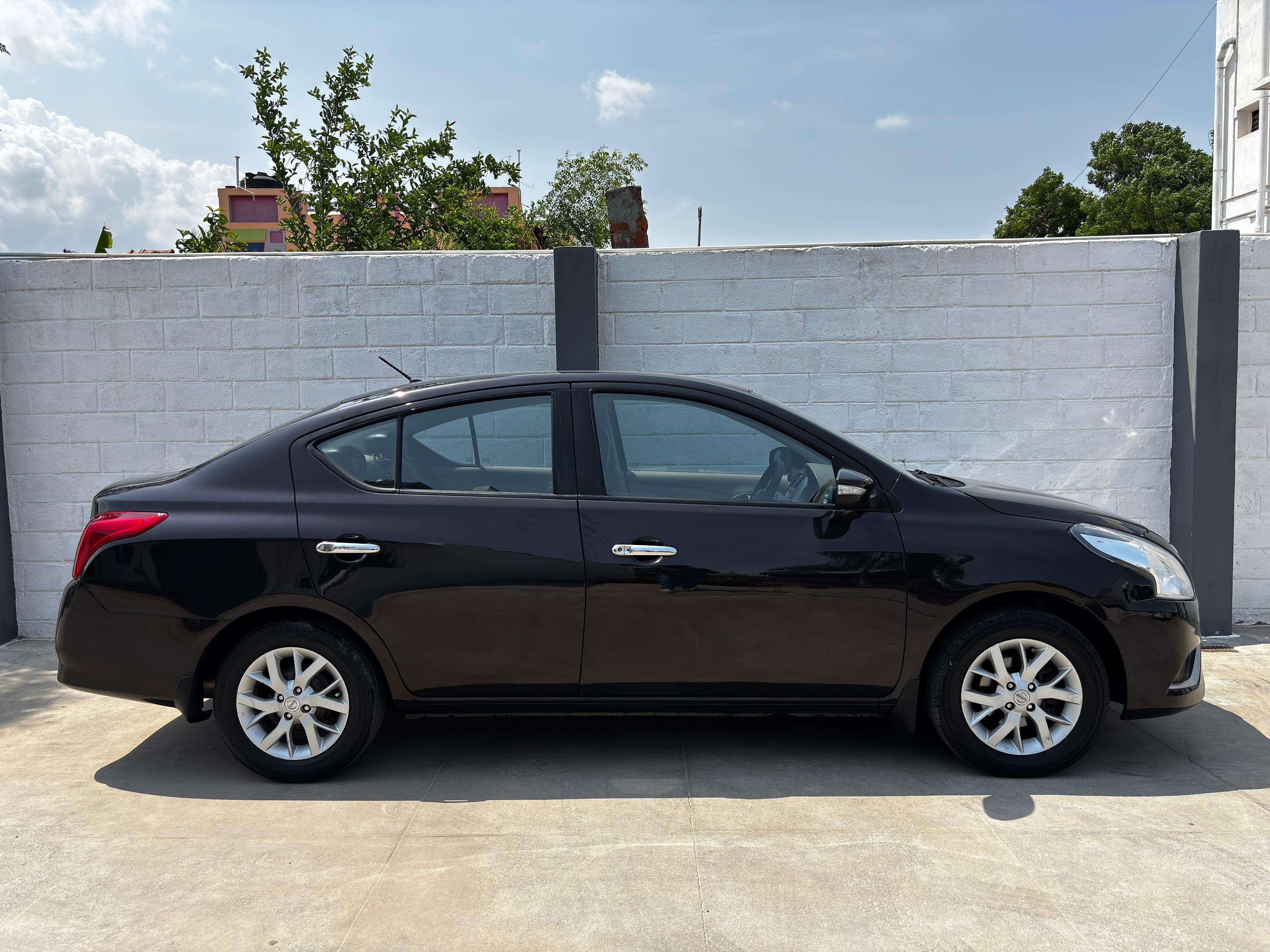 Nissan Sunny - Image 3