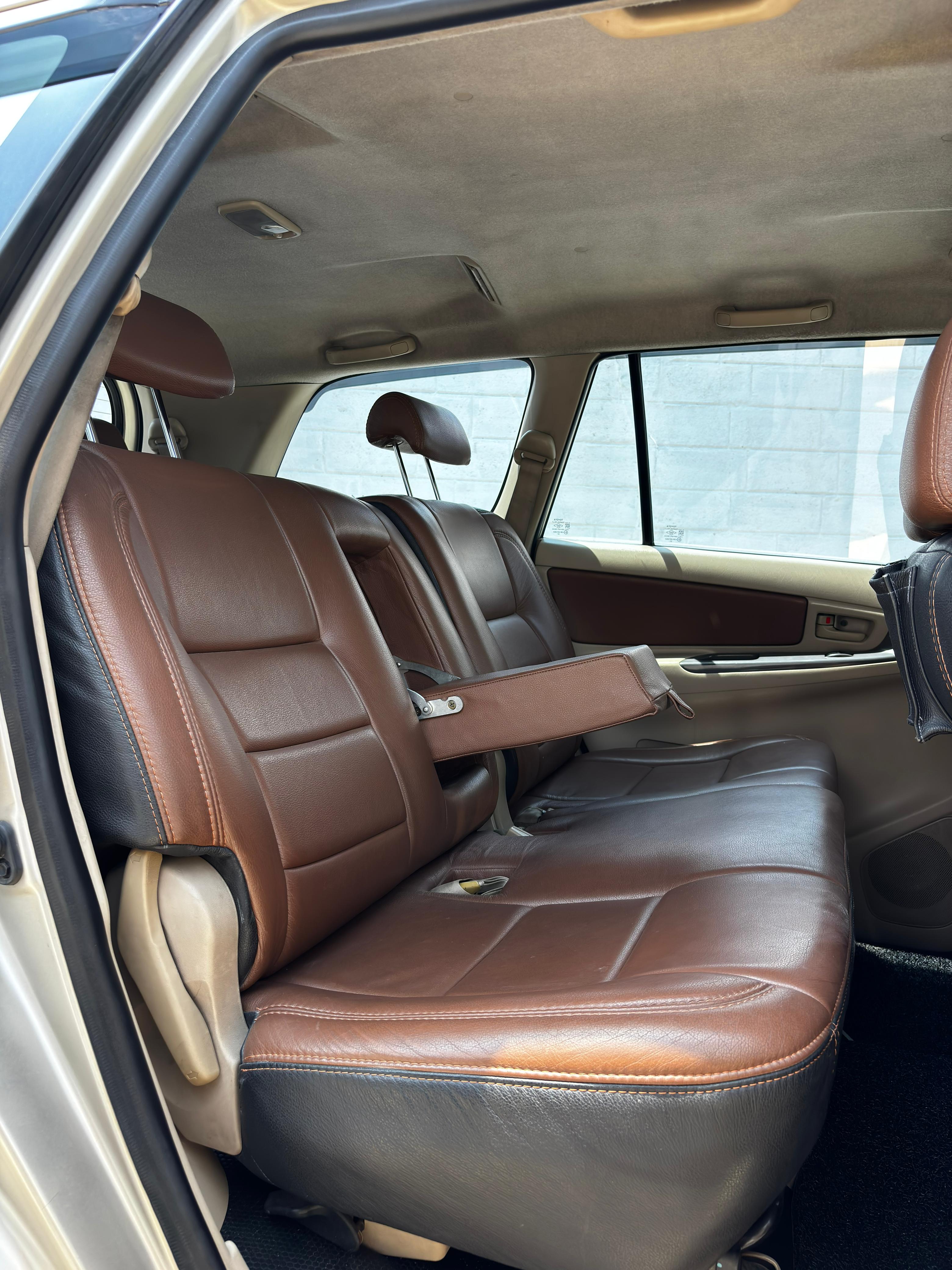 Toyota Innova - Image 7