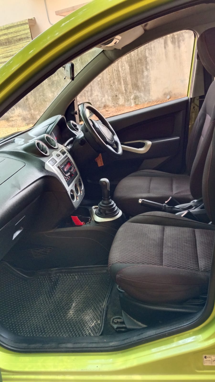 Ford Figo - Image 11