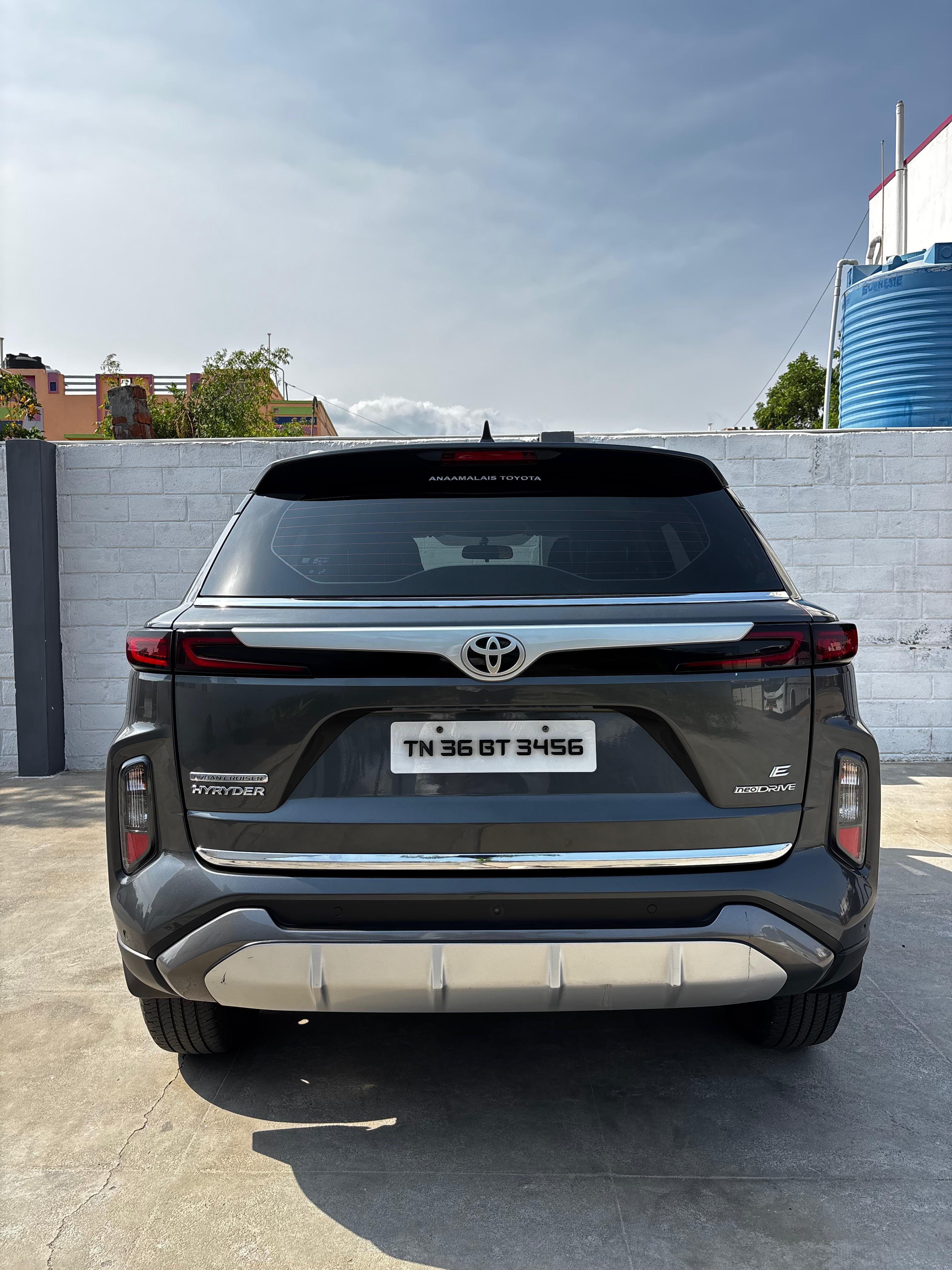 Toyota Urban Cruiser Hyryder - Image 2