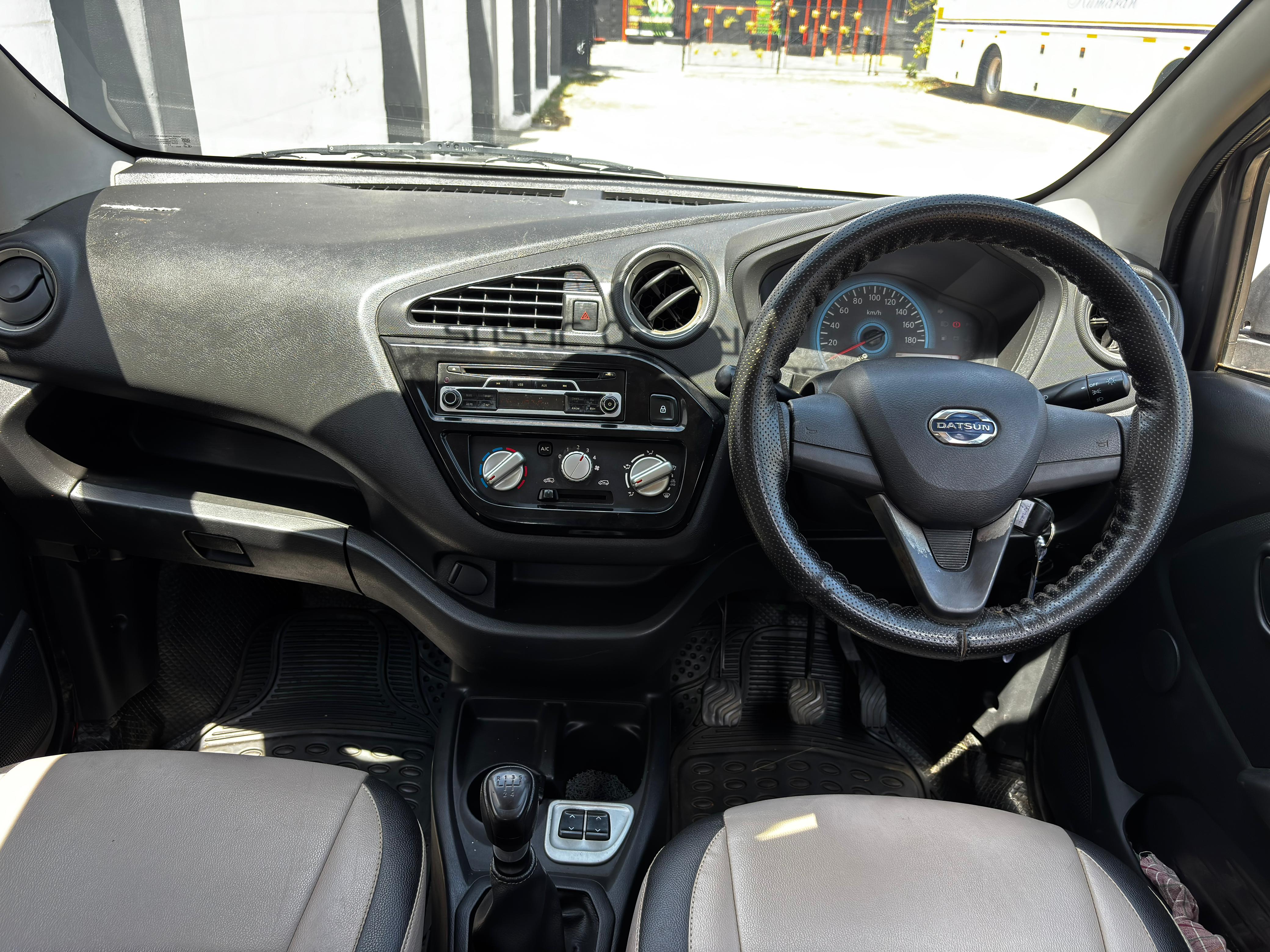 DatSun redi-Go - Image 5