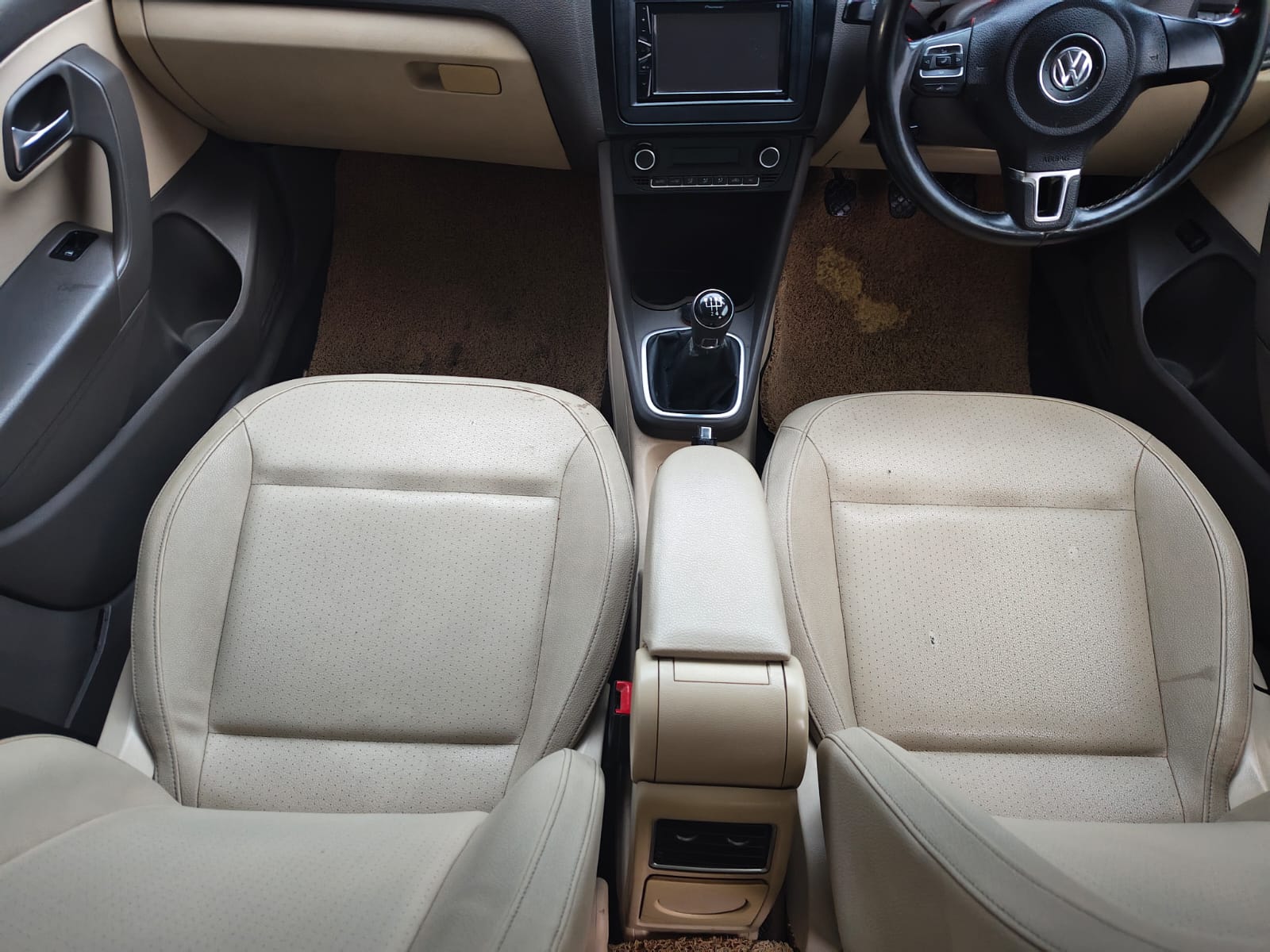 Volkswagen Vento - Image 4