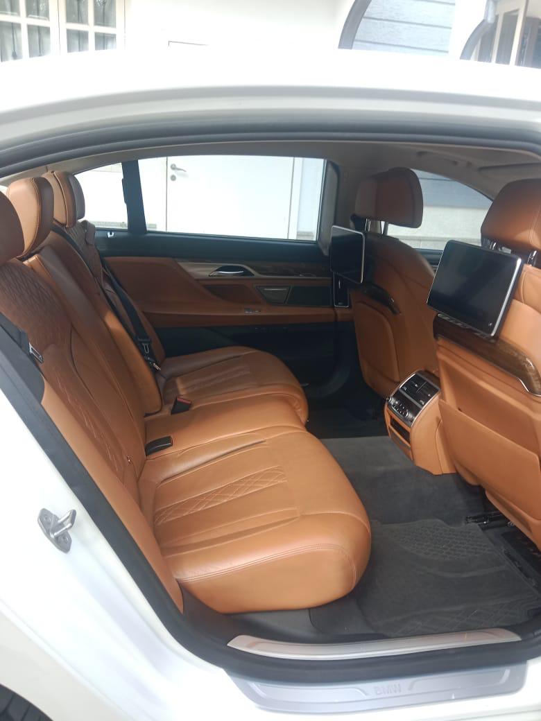 BMW 7 Series - Image 4