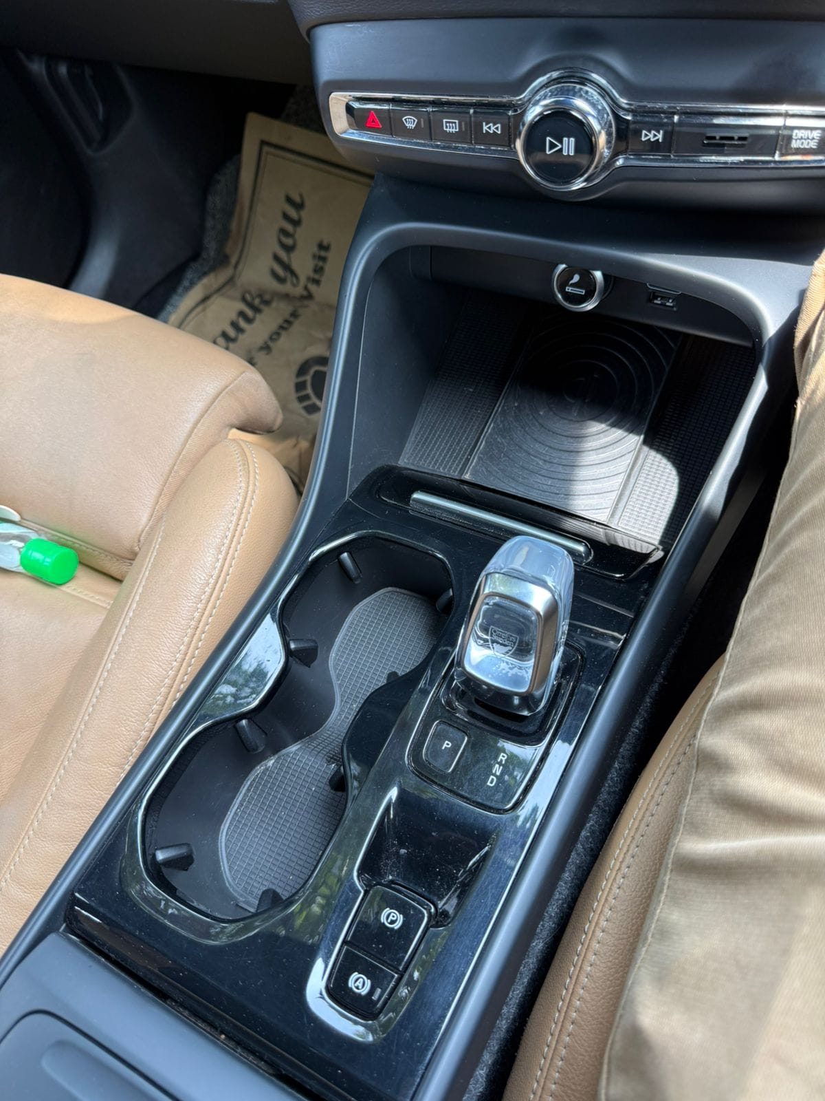 Mercedes Benz E 220 - Image 9