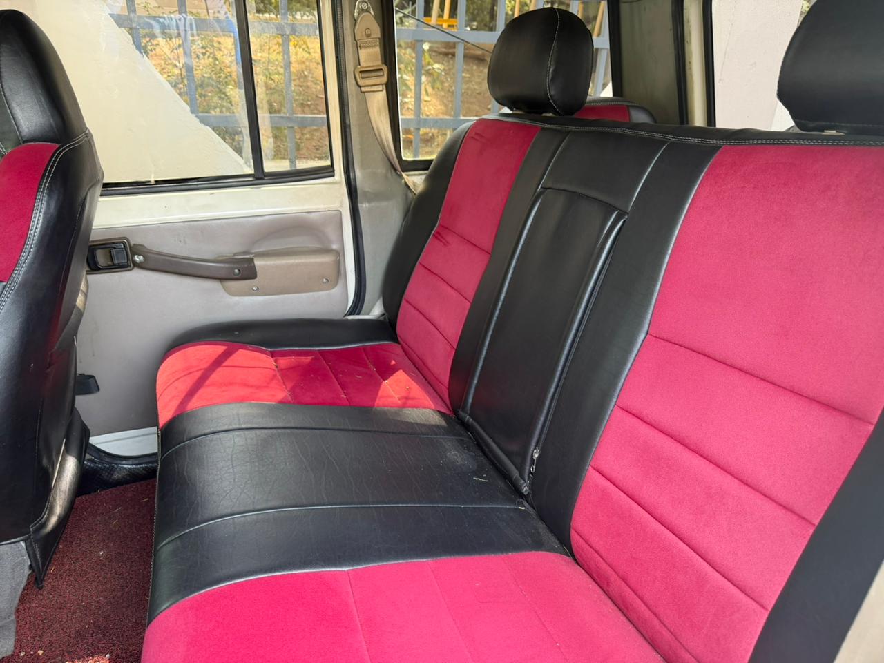 Mahindra Bolero - Image 6
