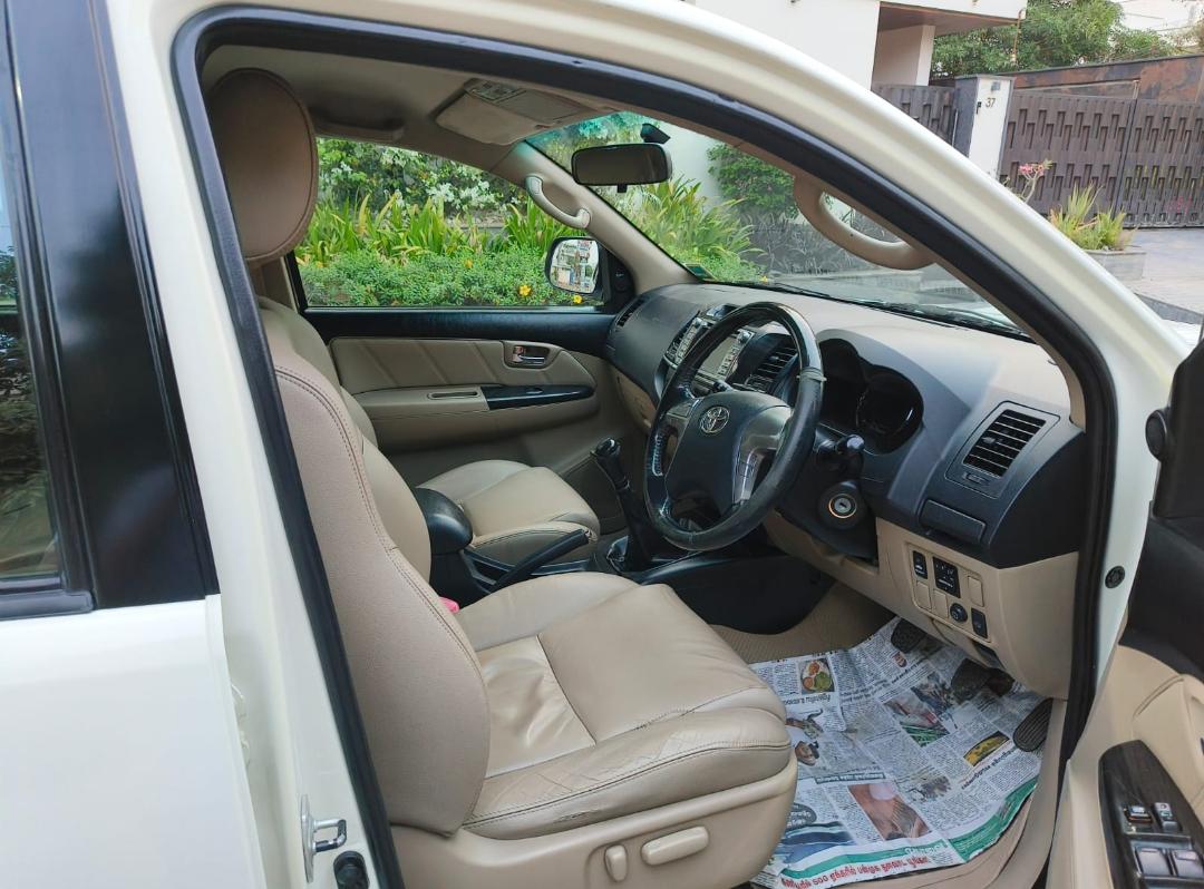 Toyota Fortuner - Image 4