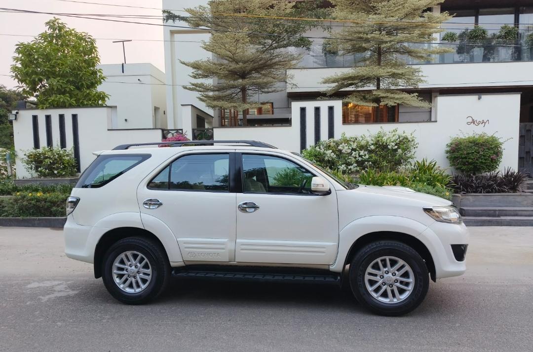Toyota Fortuner - Image 2