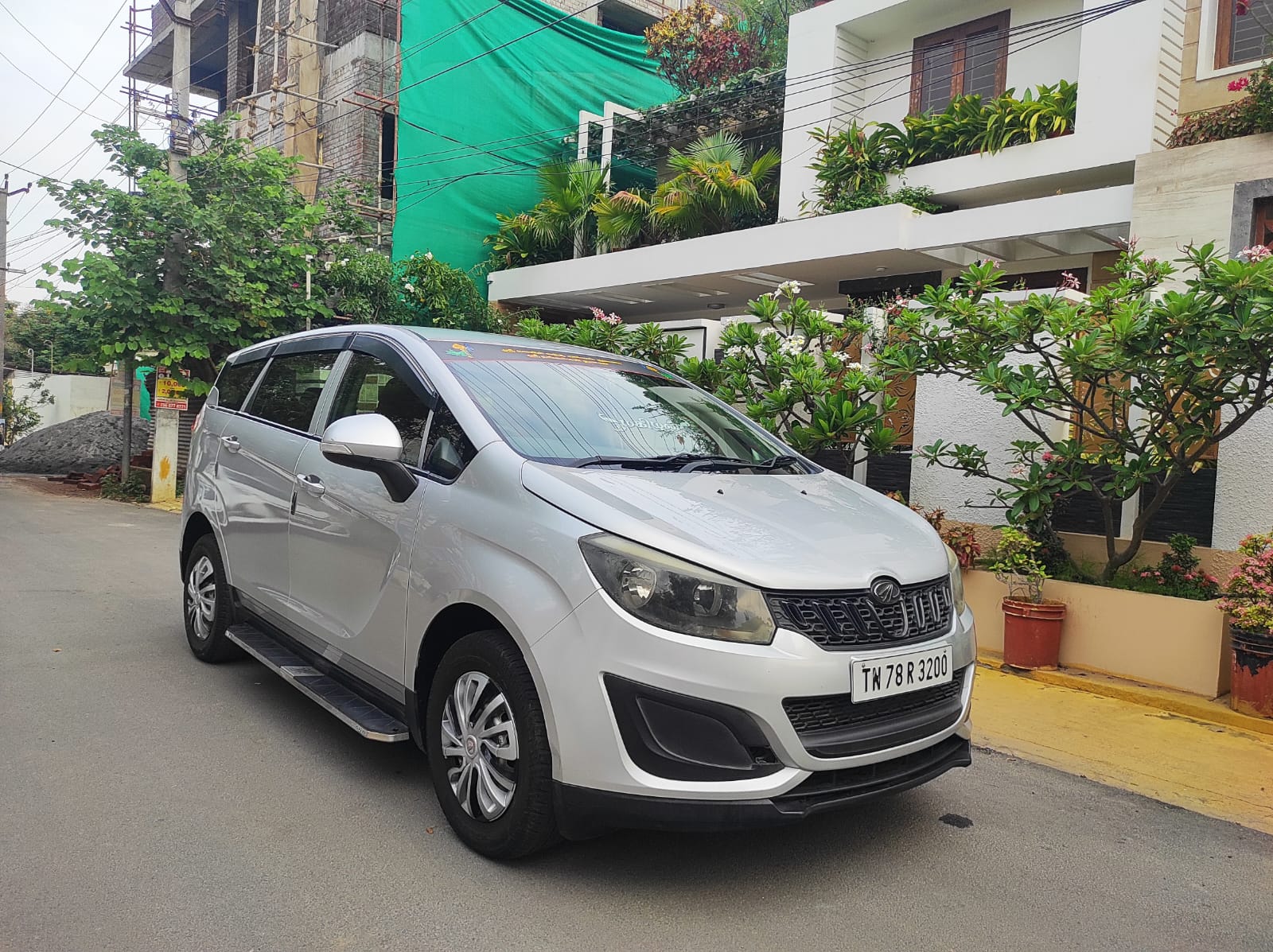 Mahindra Marazzo - Image 12