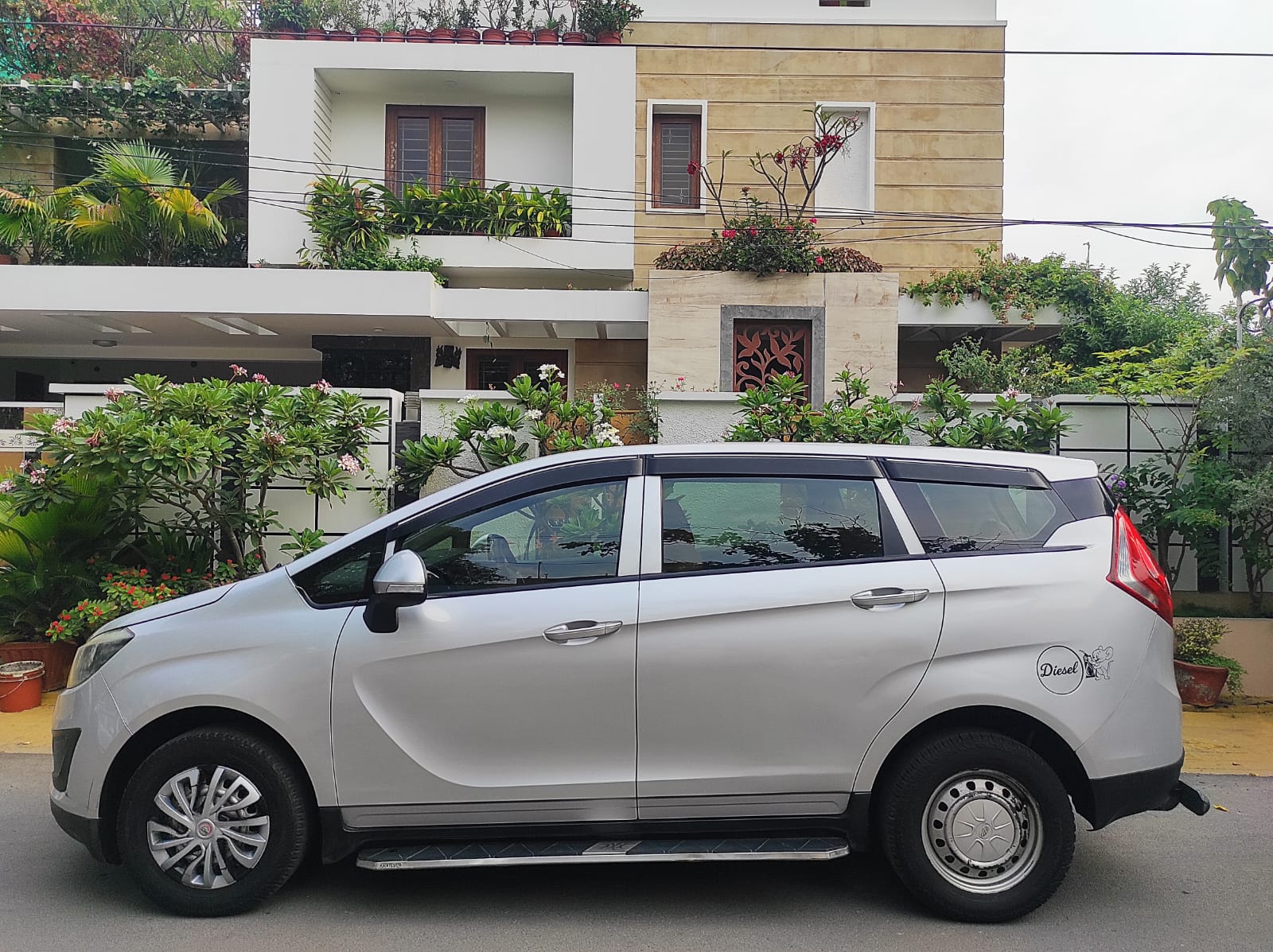Mahindra Marazzo - Image 3