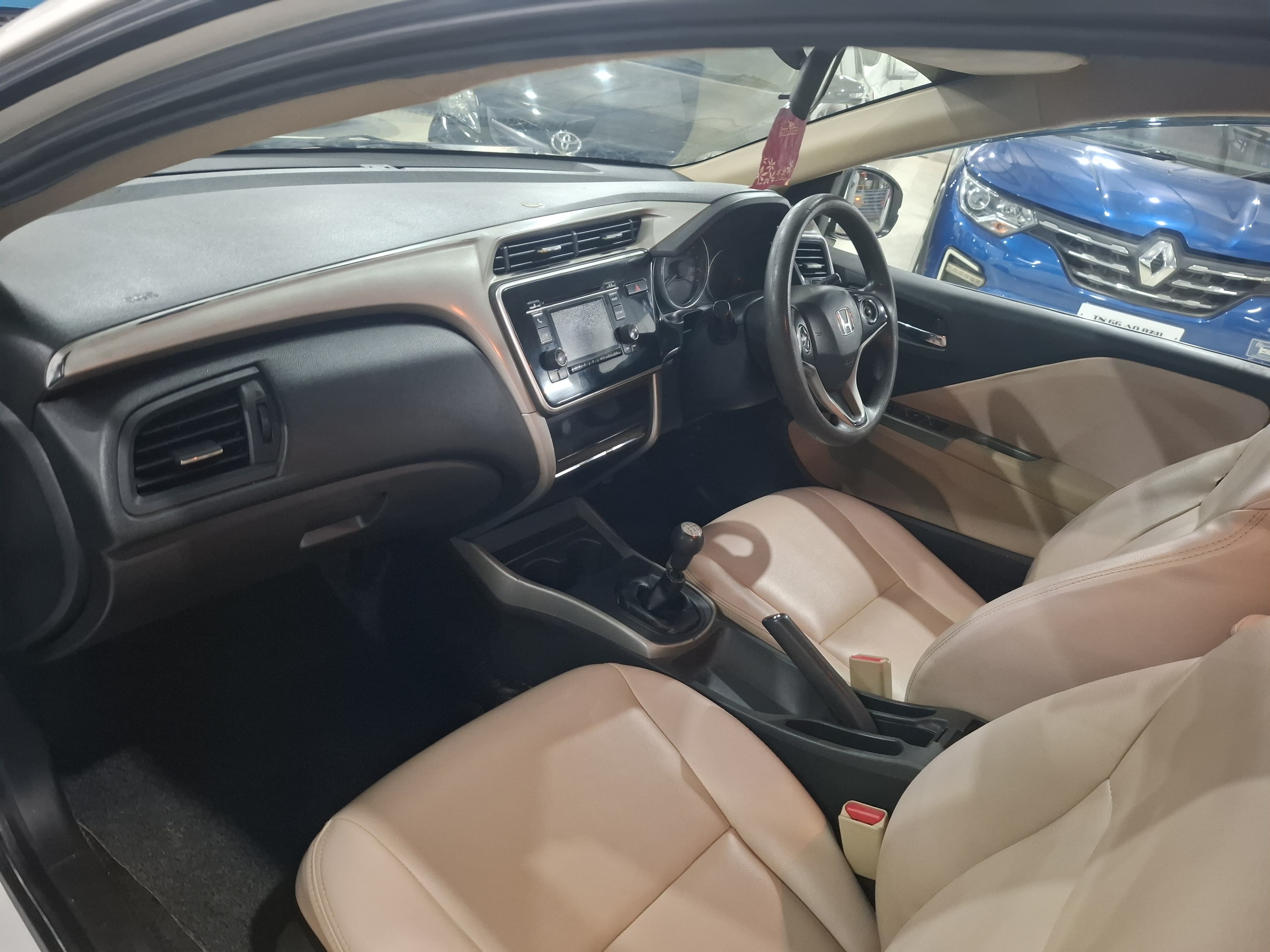Honda City - Image 5
