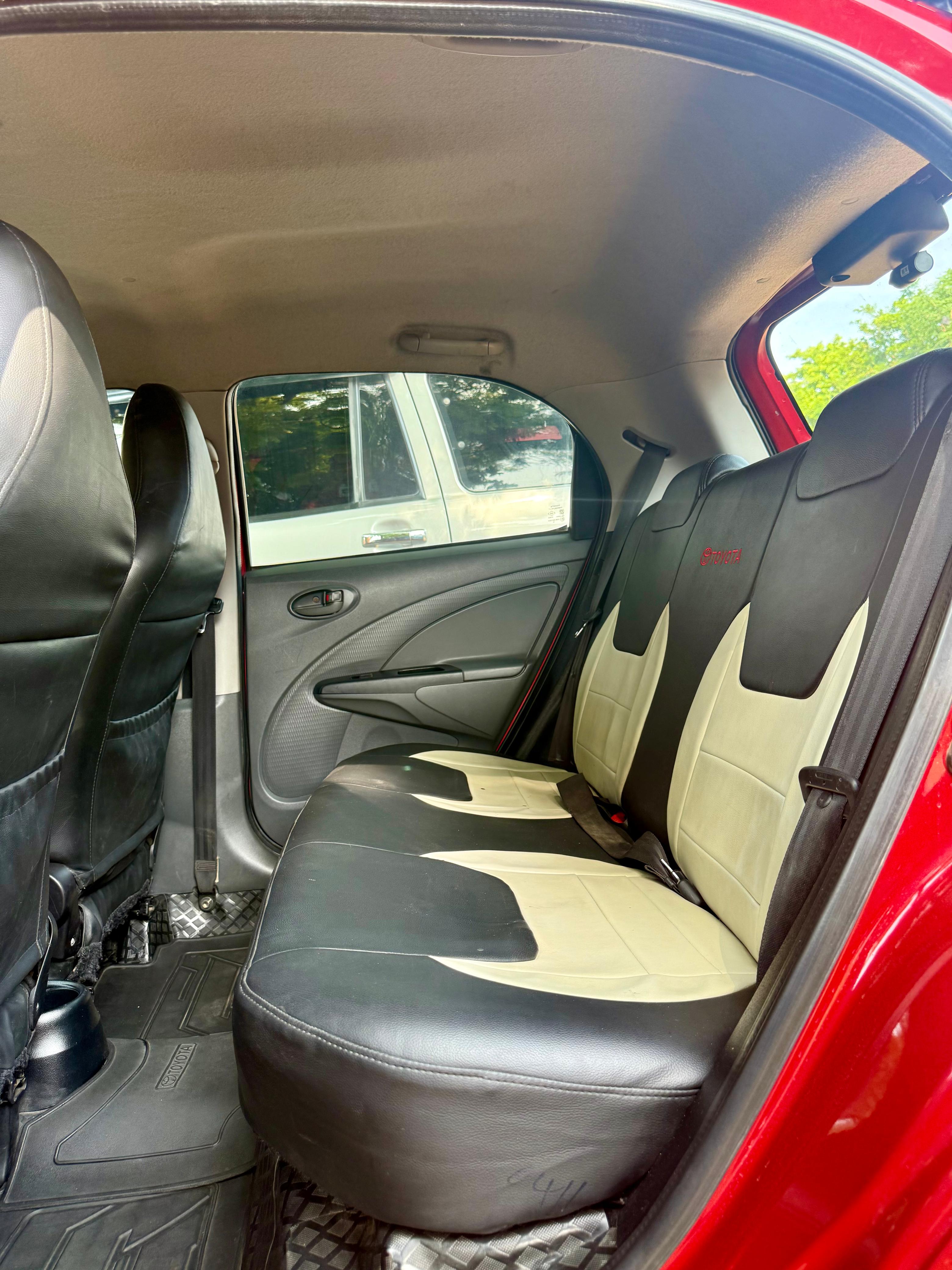 Toyota Etios Liva - Image 7