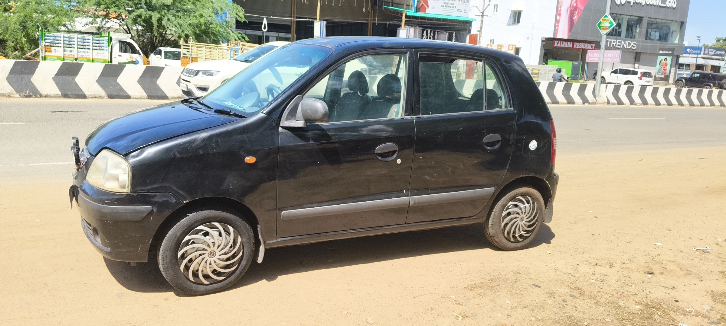 Hyundai Santro Xing - Image 3