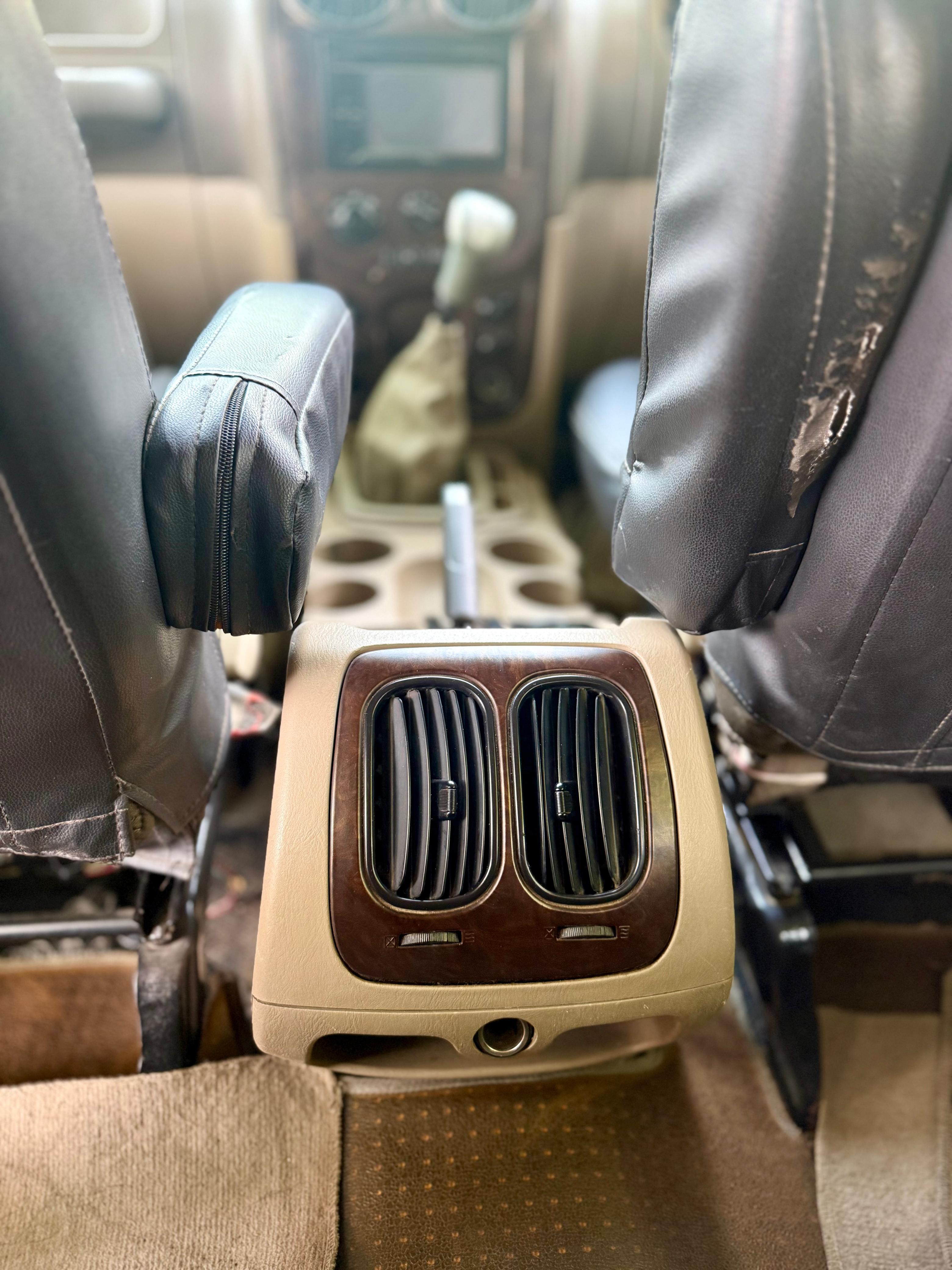 Mahindra Scorpio - Image 8