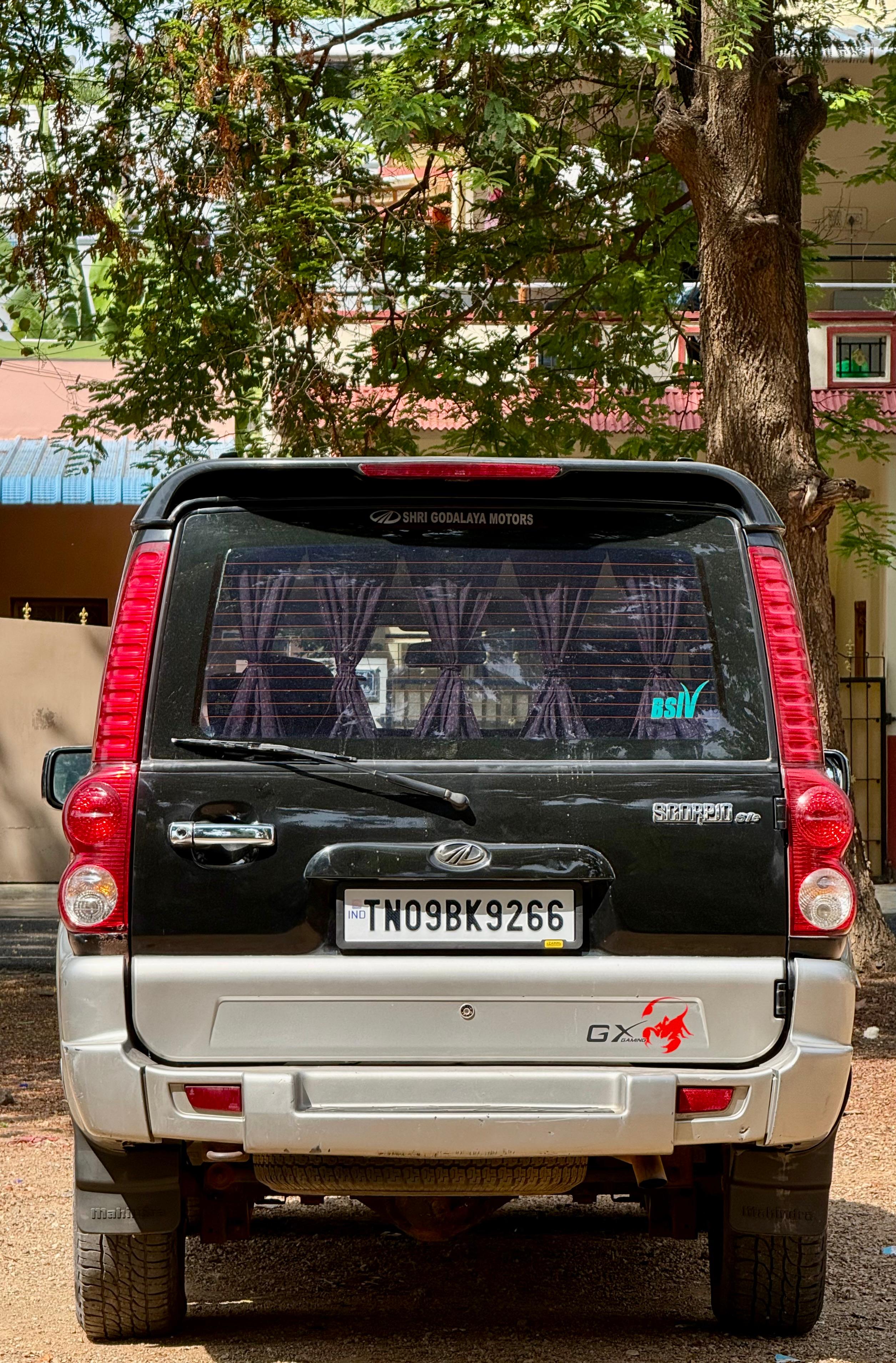 Mahindra Scorpio - Image 2