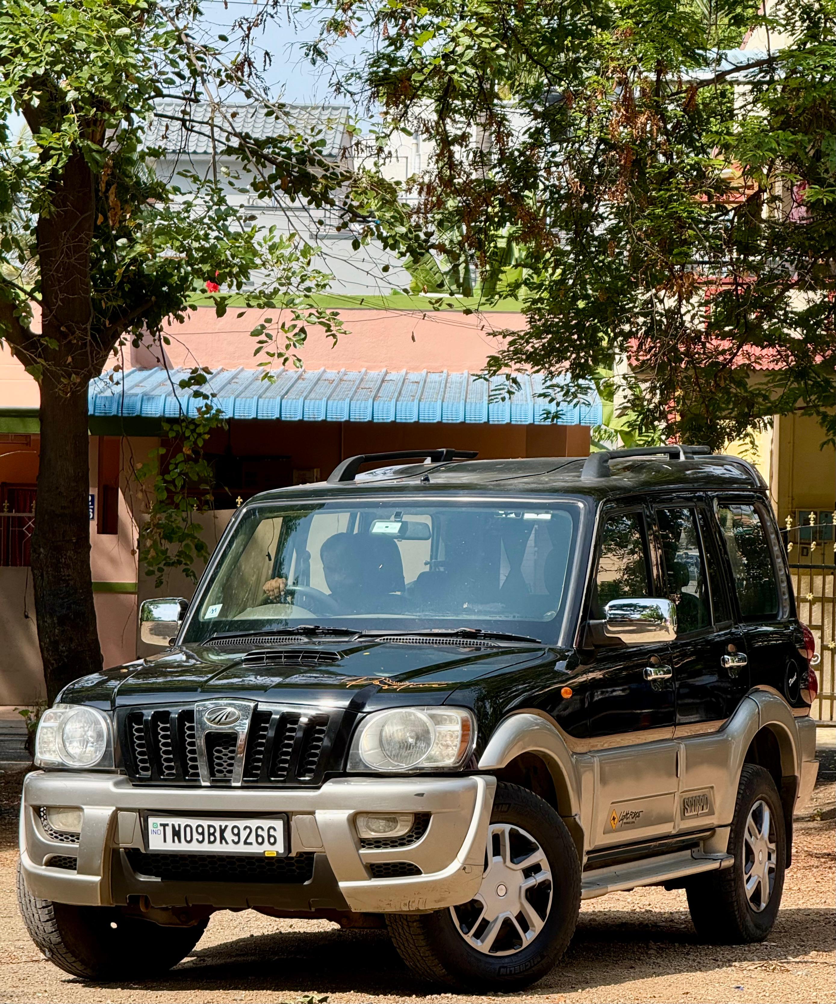 Mahindra Scorpio - Image 11