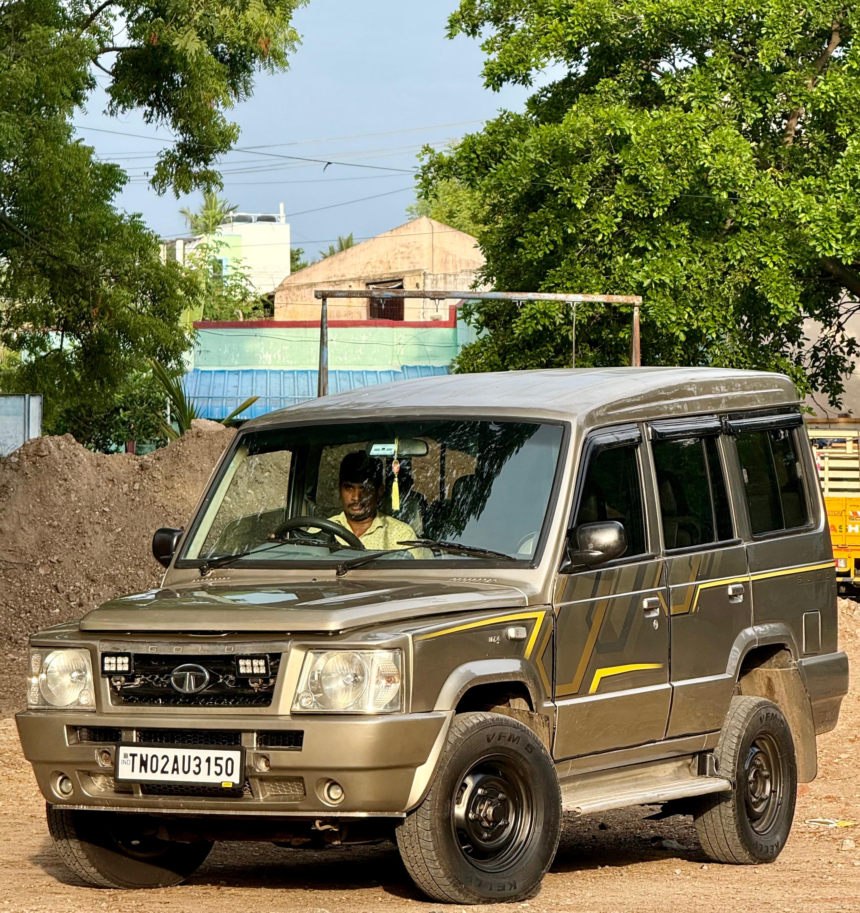 Tata Sumo - Image 4