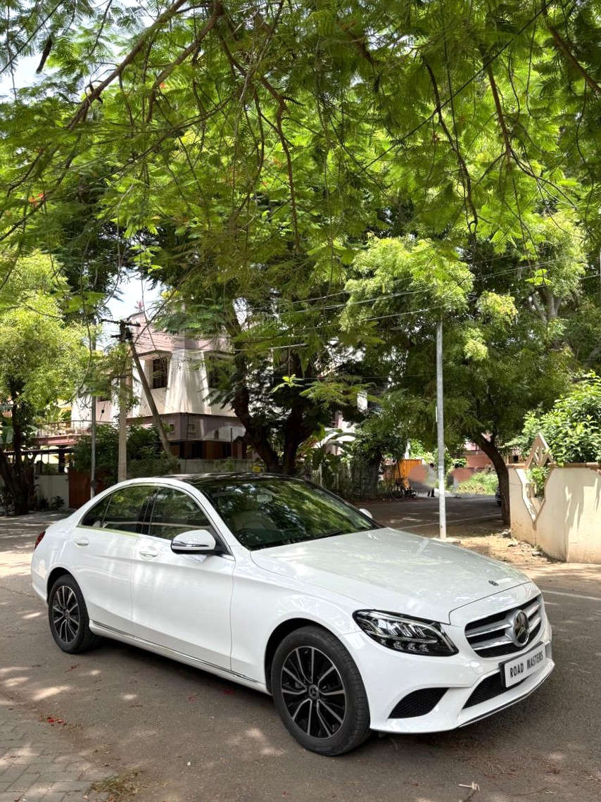 Mercedes Benz C-Class - Image 4