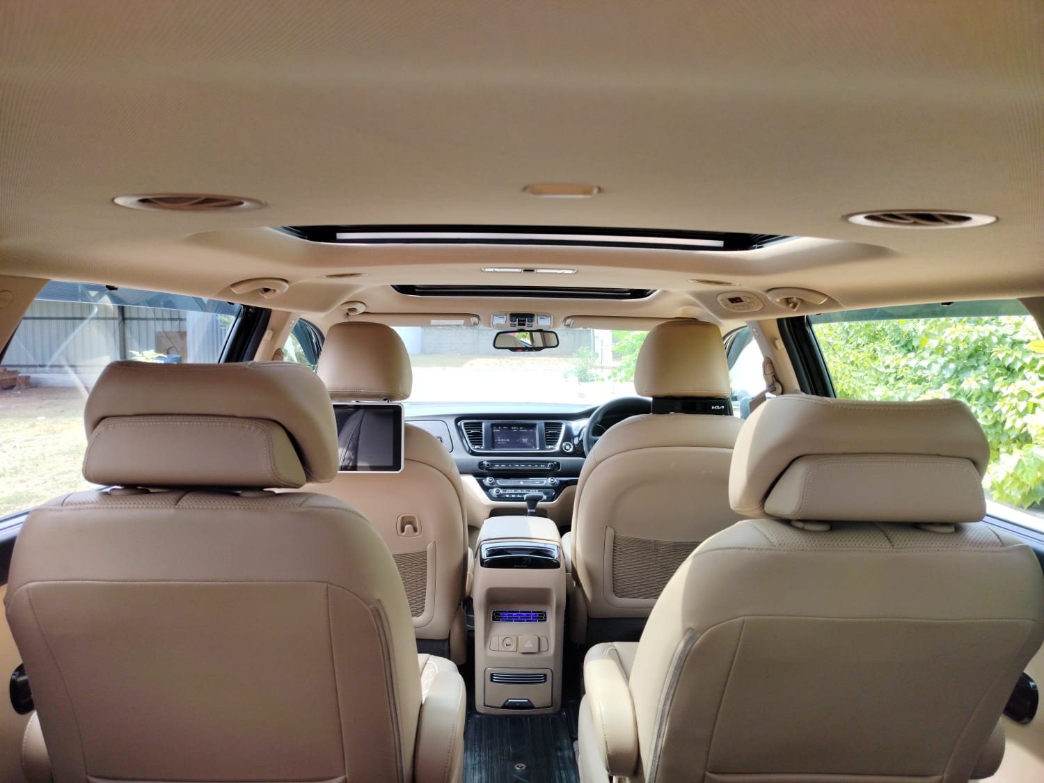 Kia Carnivel - Image 9