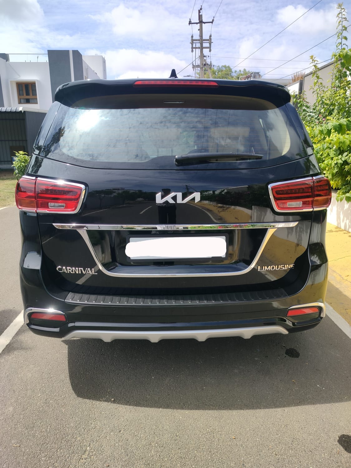 Kia Carnivel - Image 5