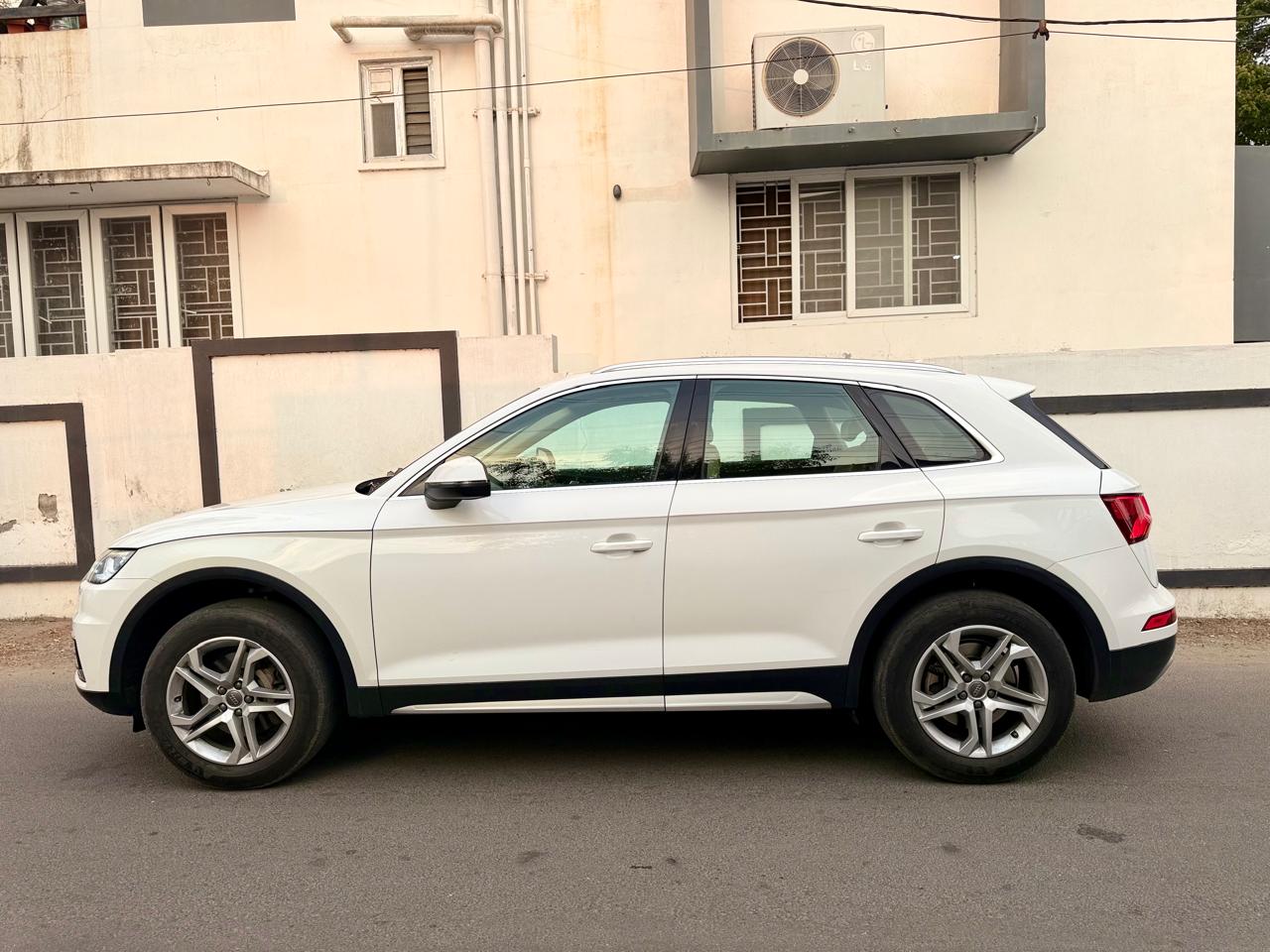 Audi Q5 - Image 4