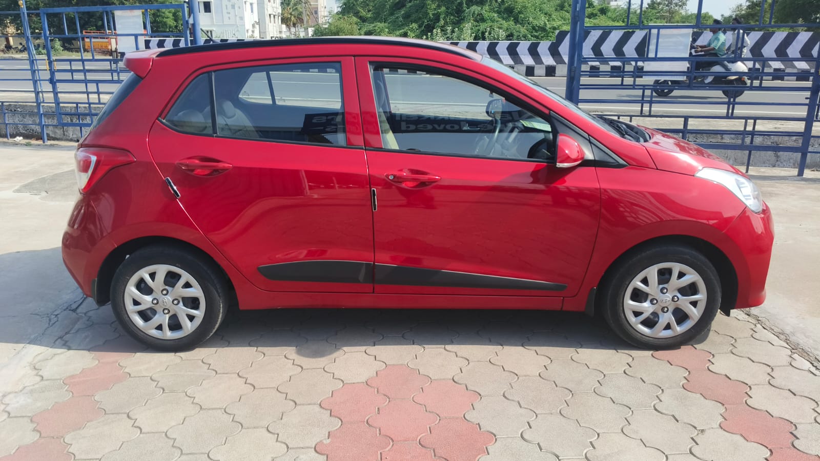 Hyundai Grand I10 - Image 3