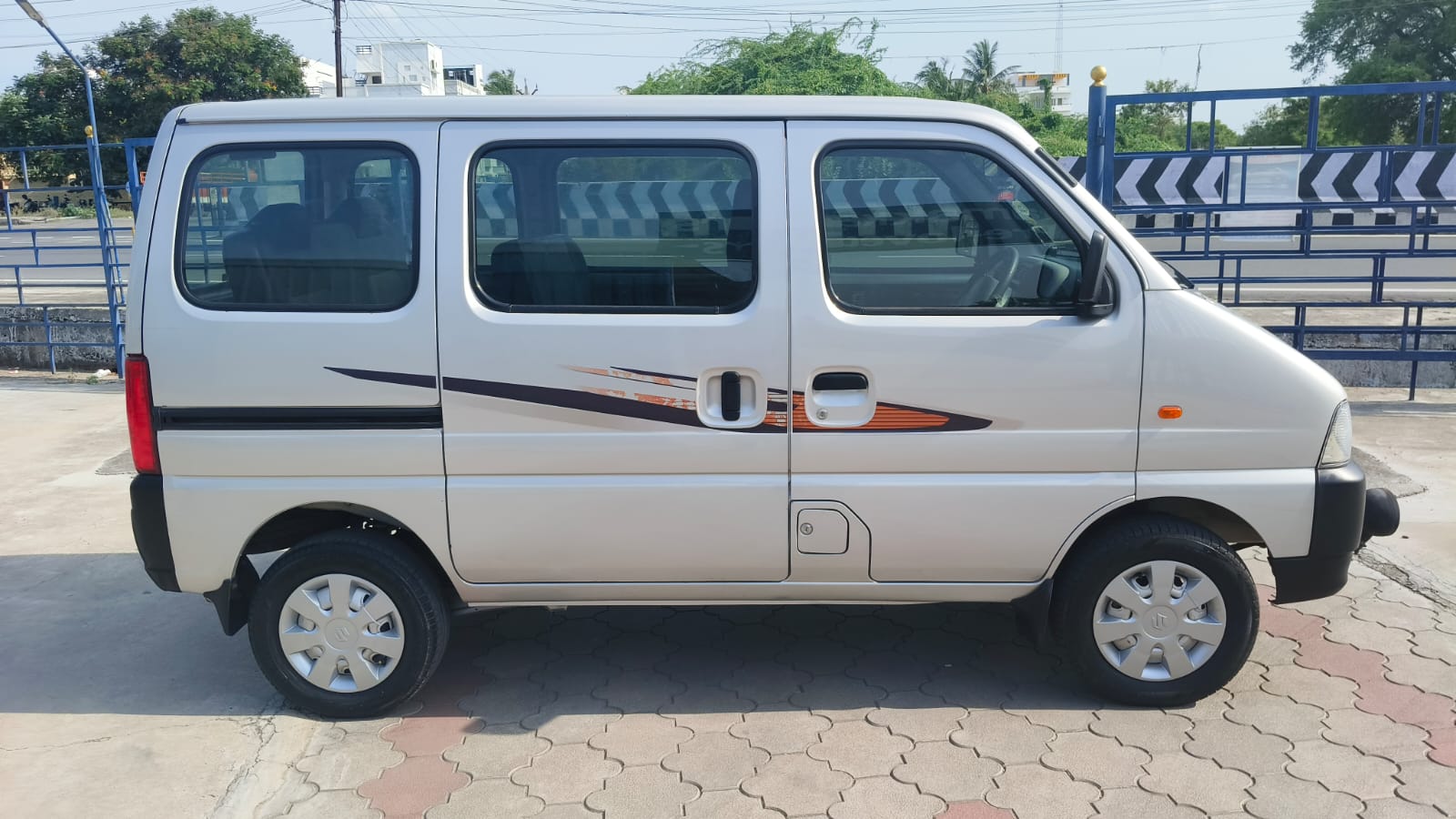 Maruti Suzuki Eeco - Image 7