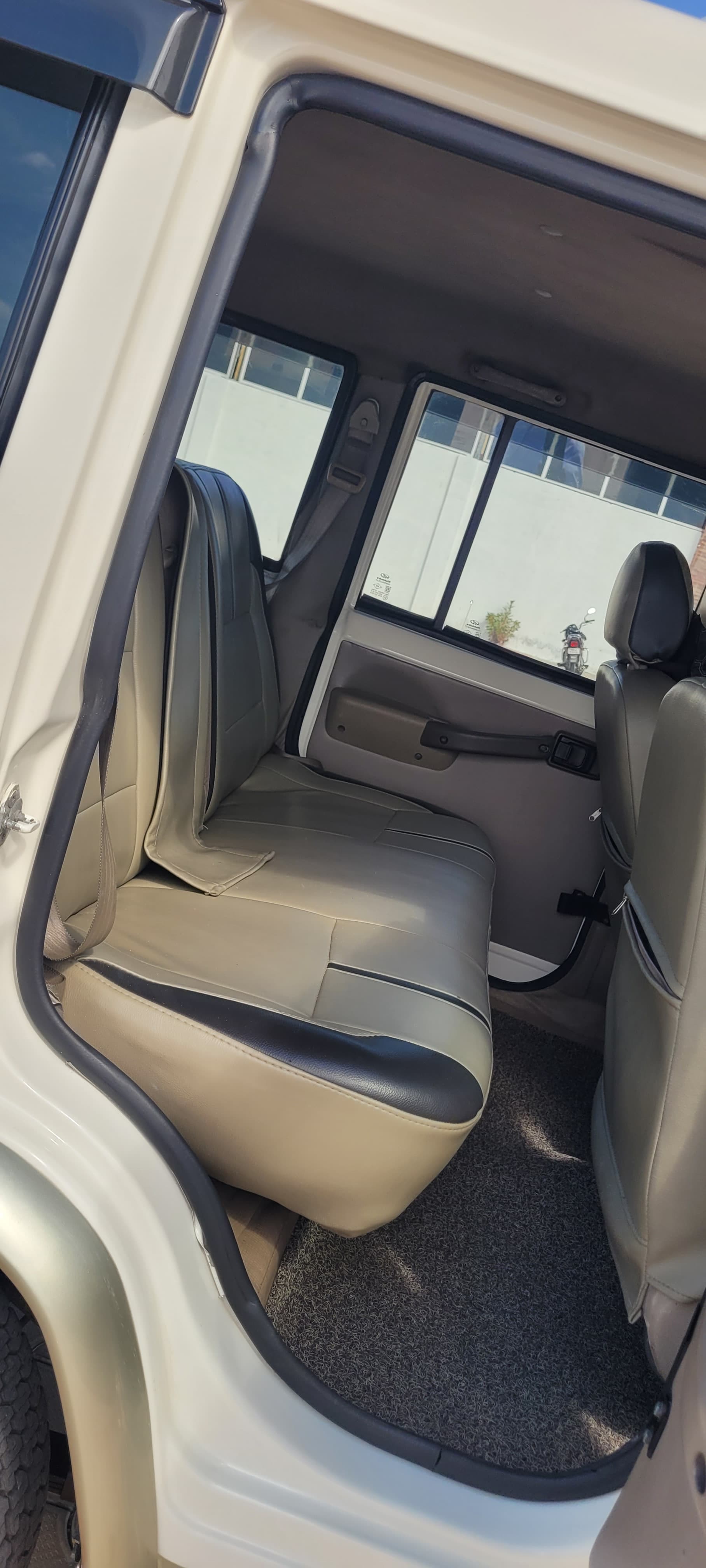 Mahindra Bolero - Image 7