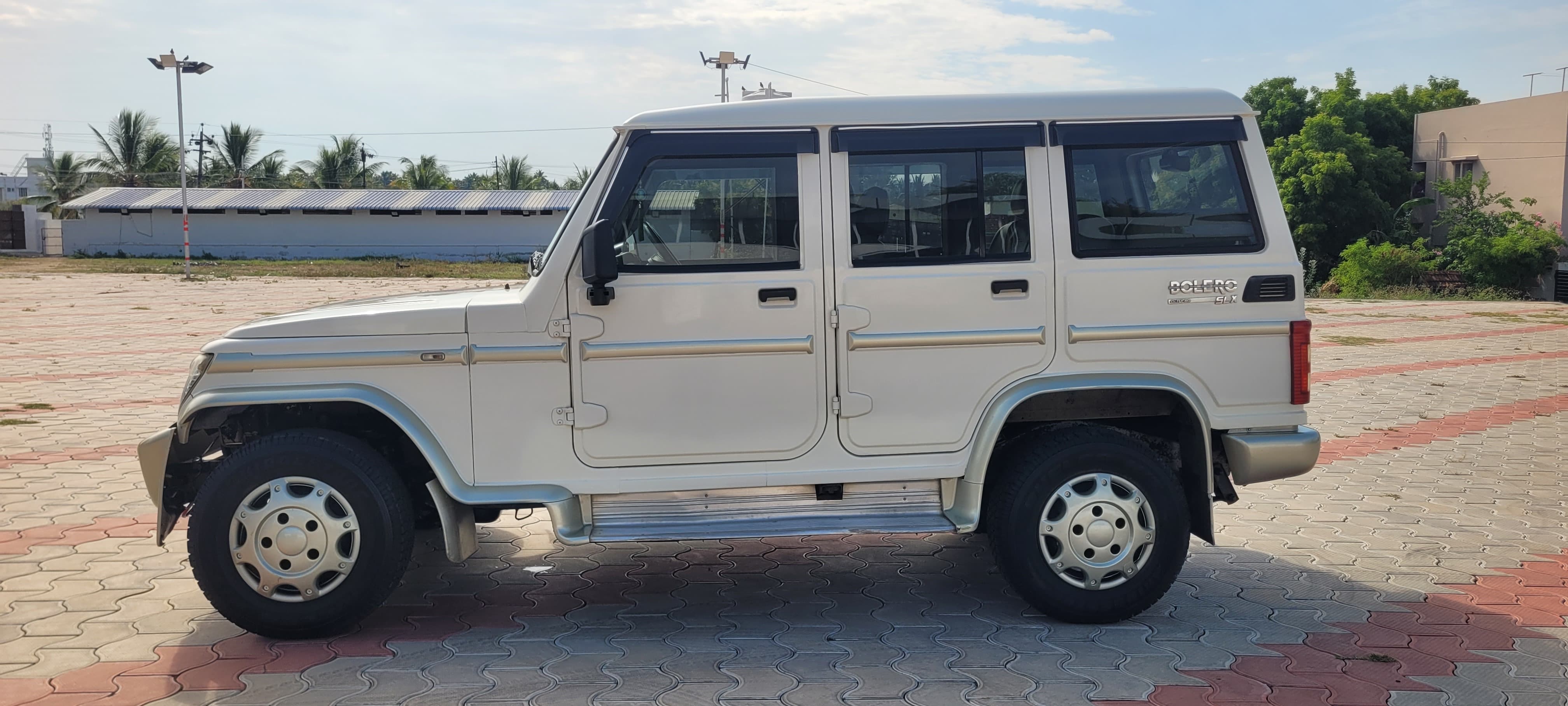 Mahindra Bolero - Image 6