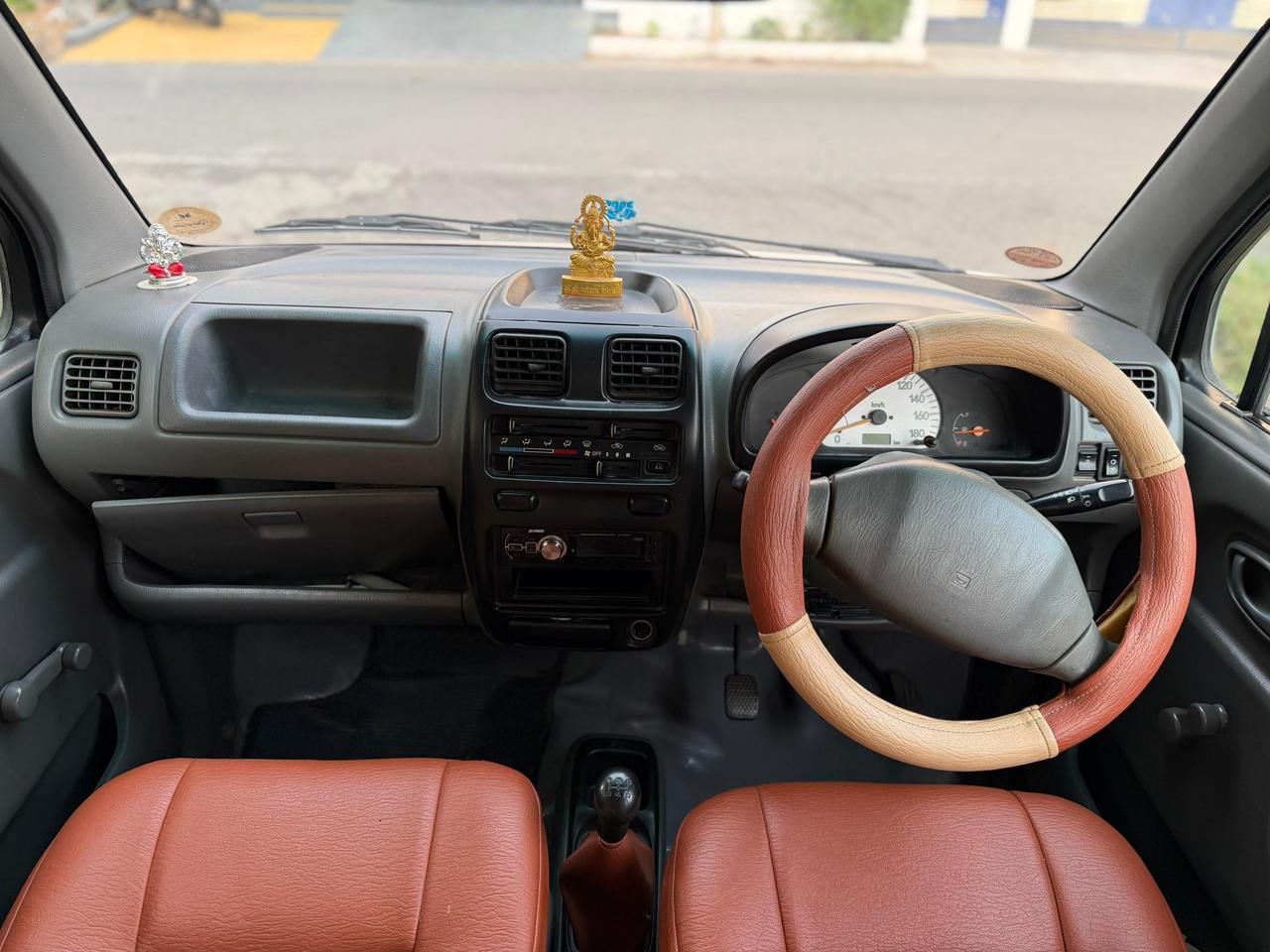 Tata Indica - Image 9