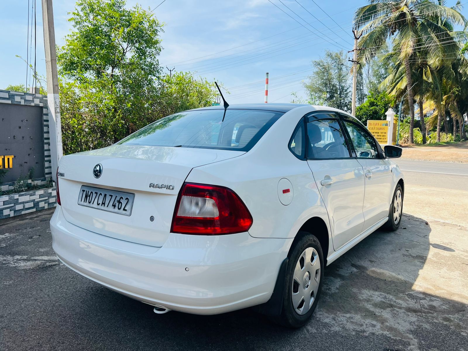 Skoda Rapid - Image 7