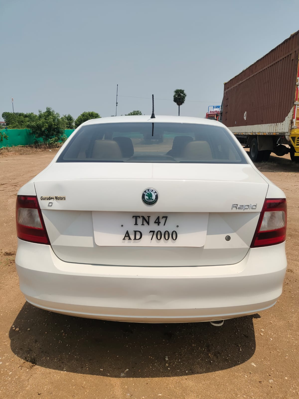 Skoda Rapid - Image 6