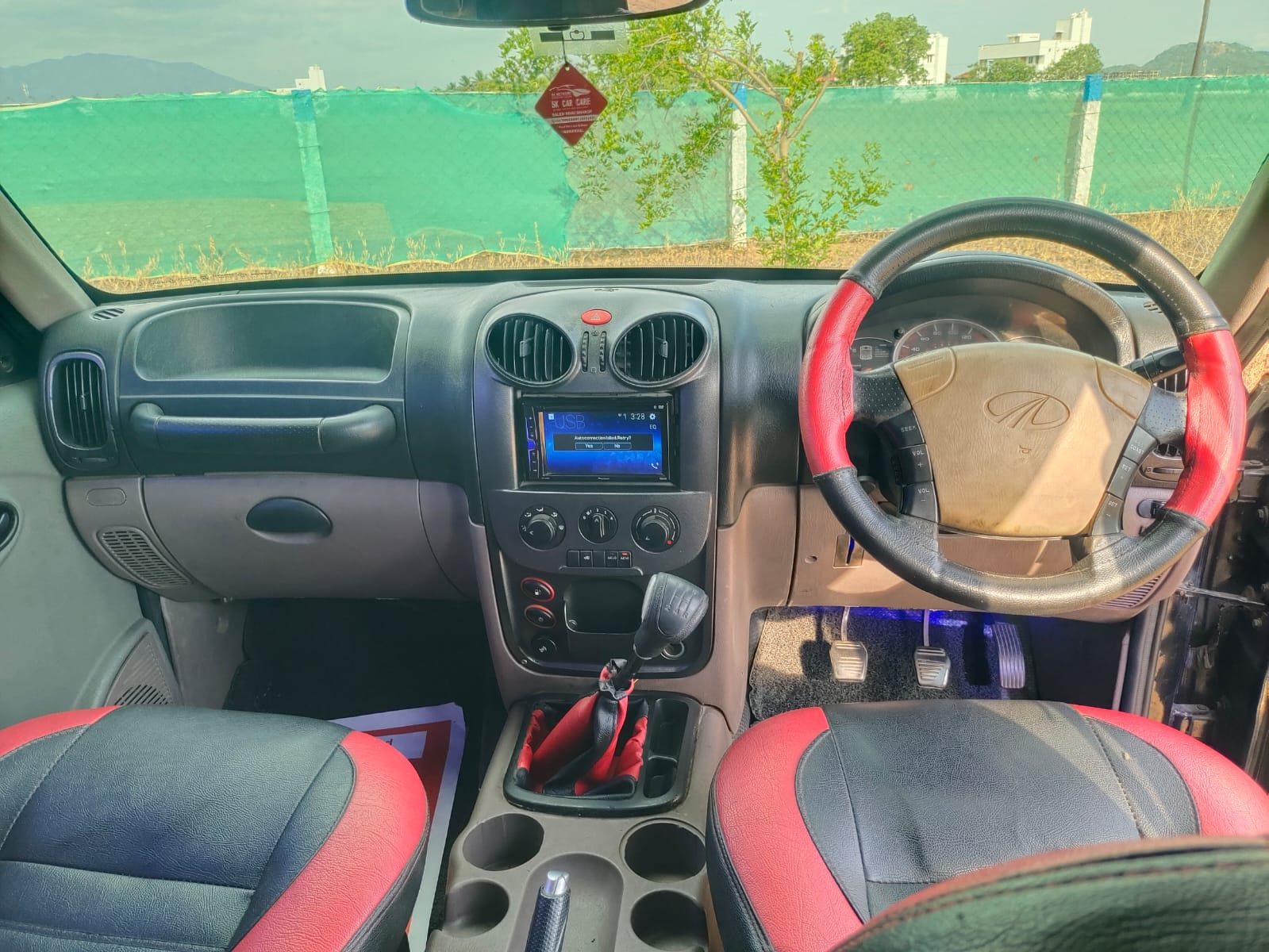 Mahindra Scorpio - Image 6