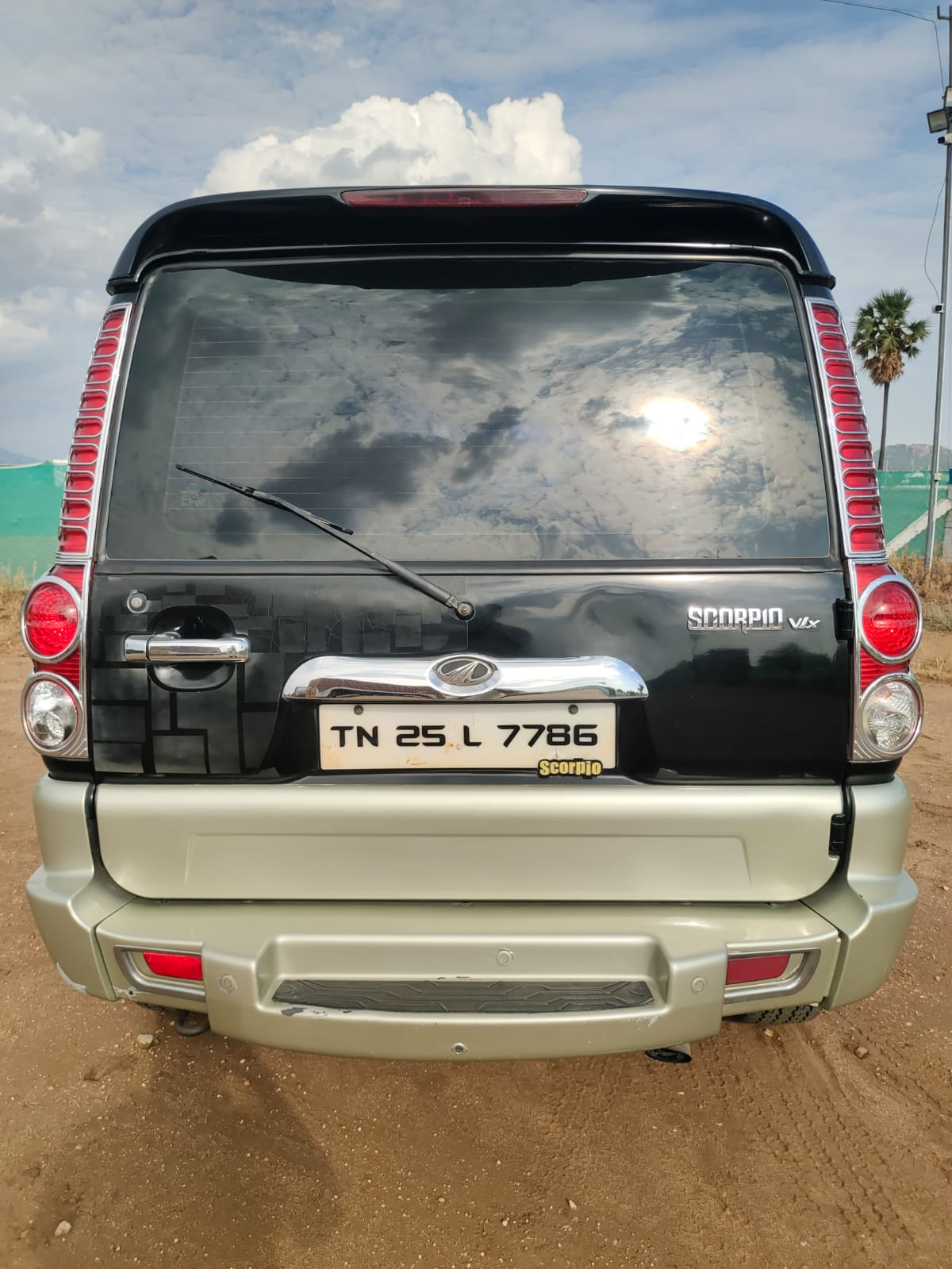 Mahindra Scorpio - Image 4