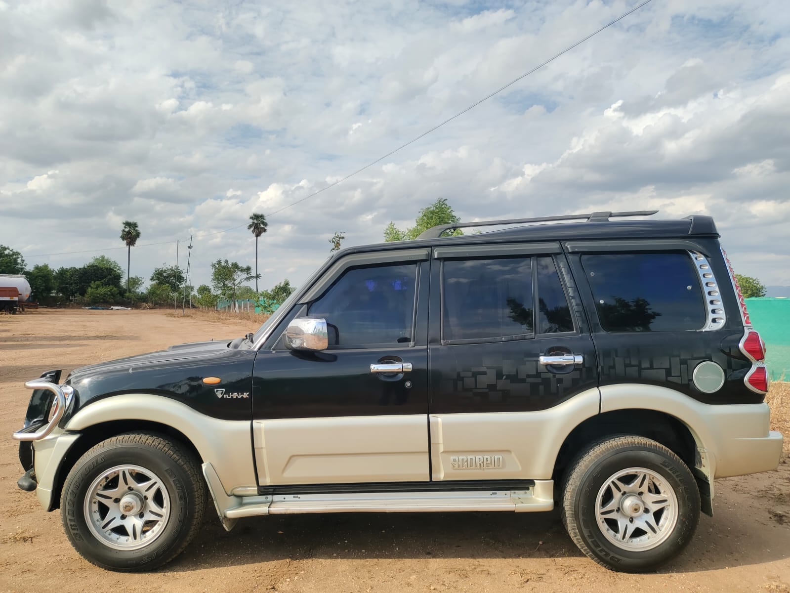 Mahindra Scorpio - Image 7