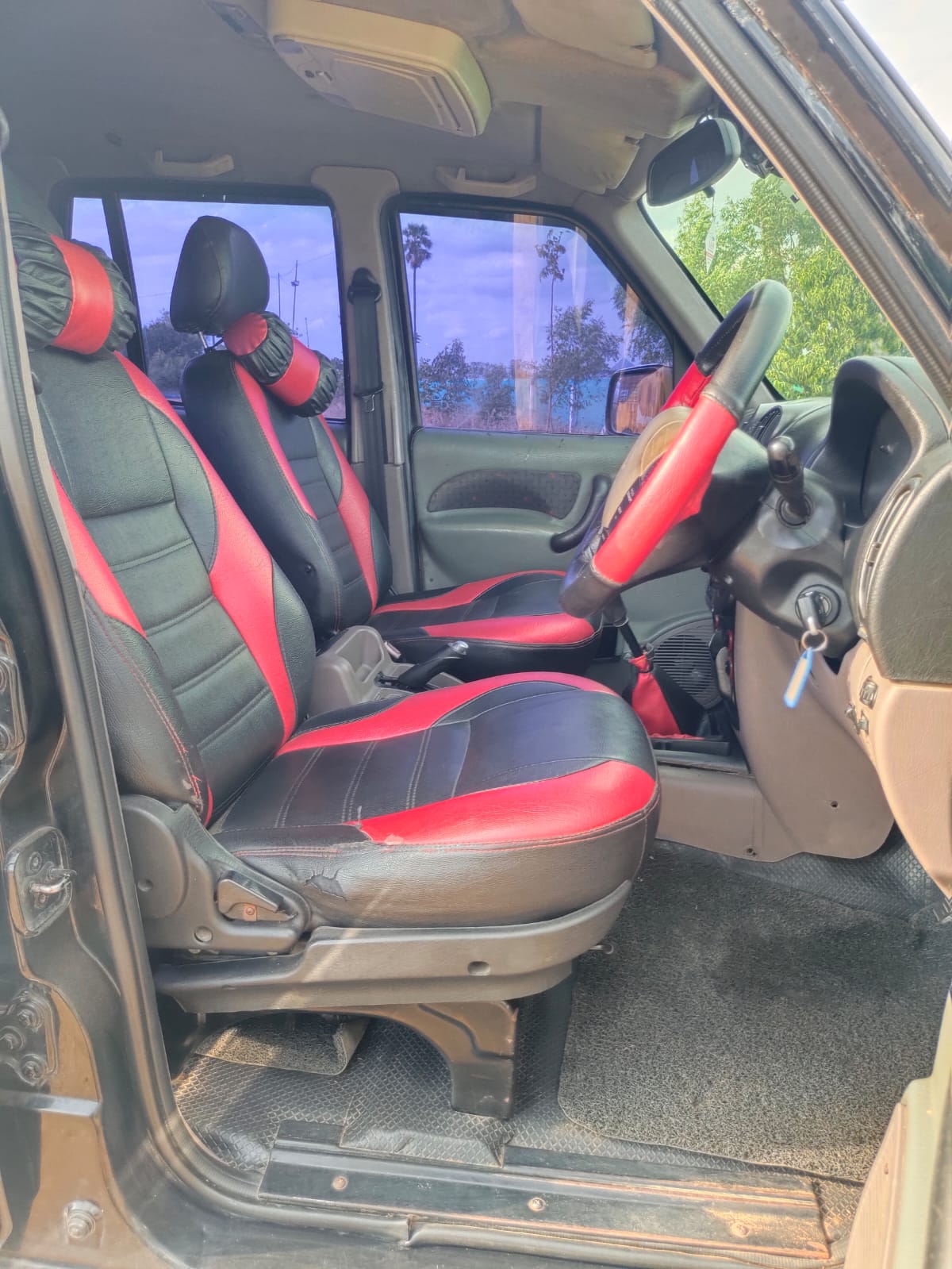 Mahindra Scorpio - Image 1