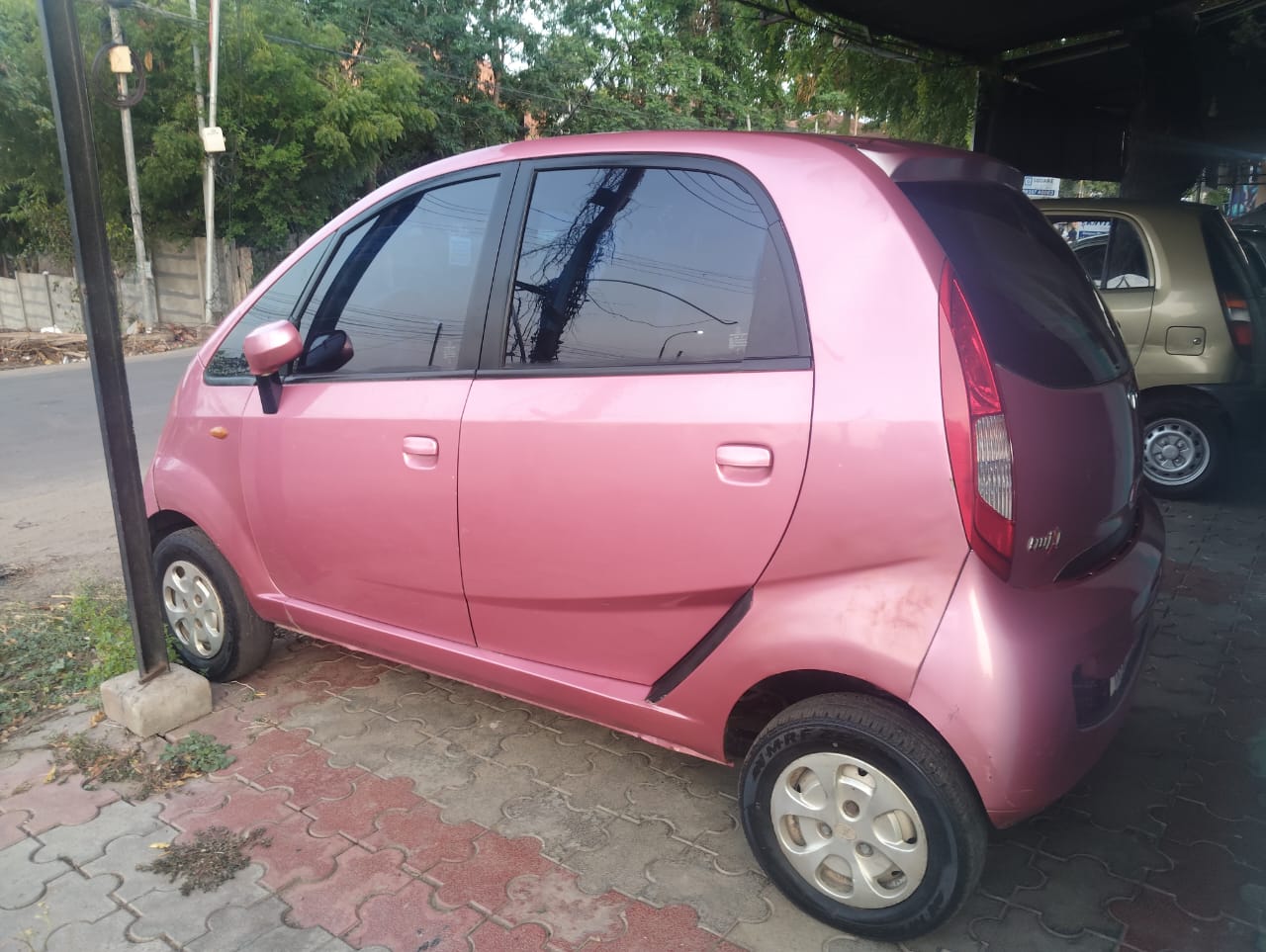 Tata Nano - Image 4