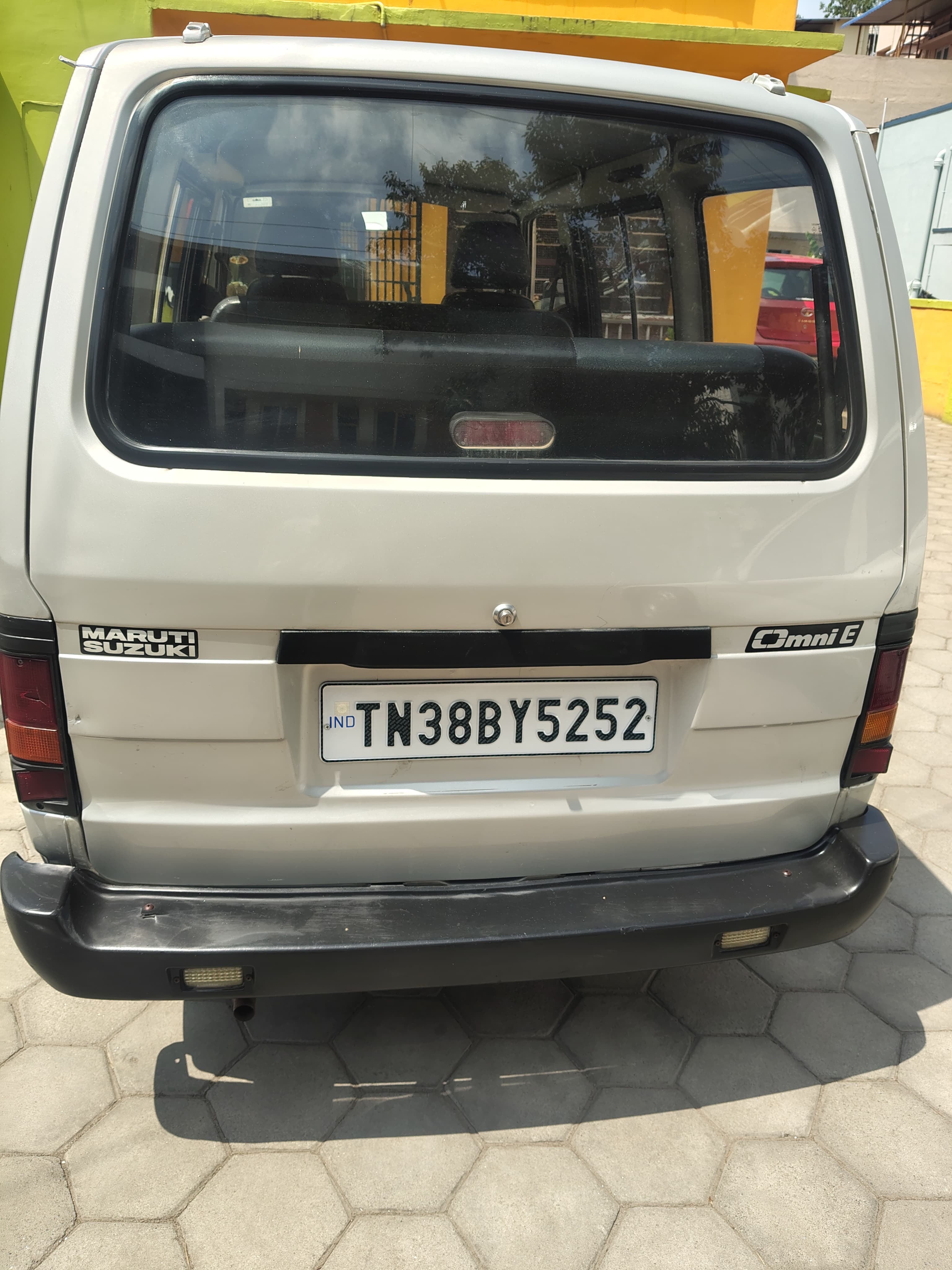 Maruti Suzuki Omni - Image 3