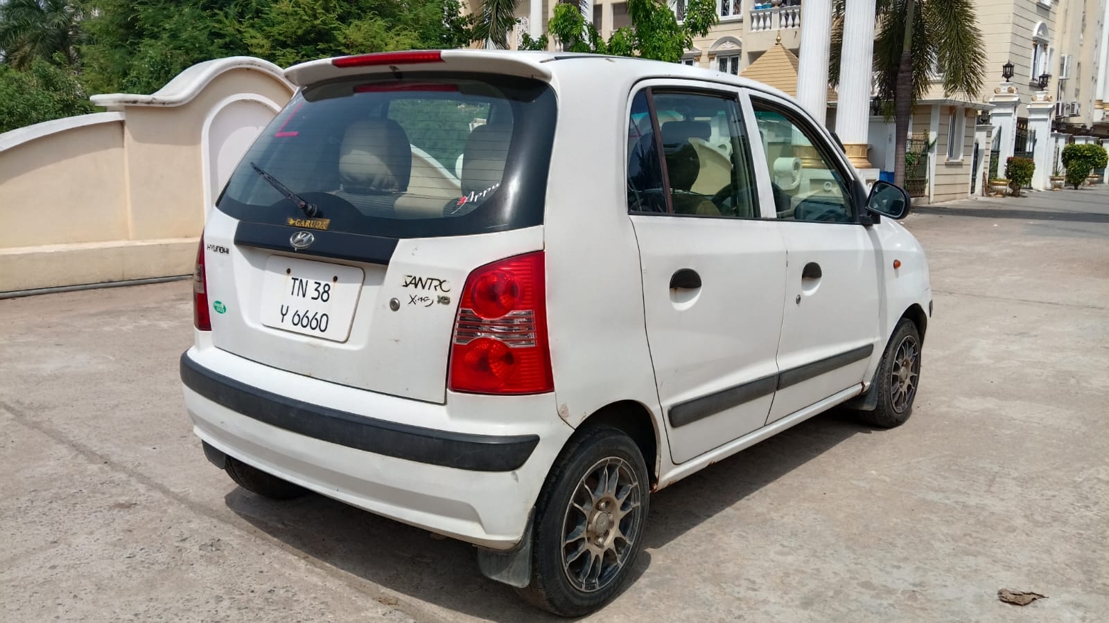 Hyundai Santro Xing - Image 14