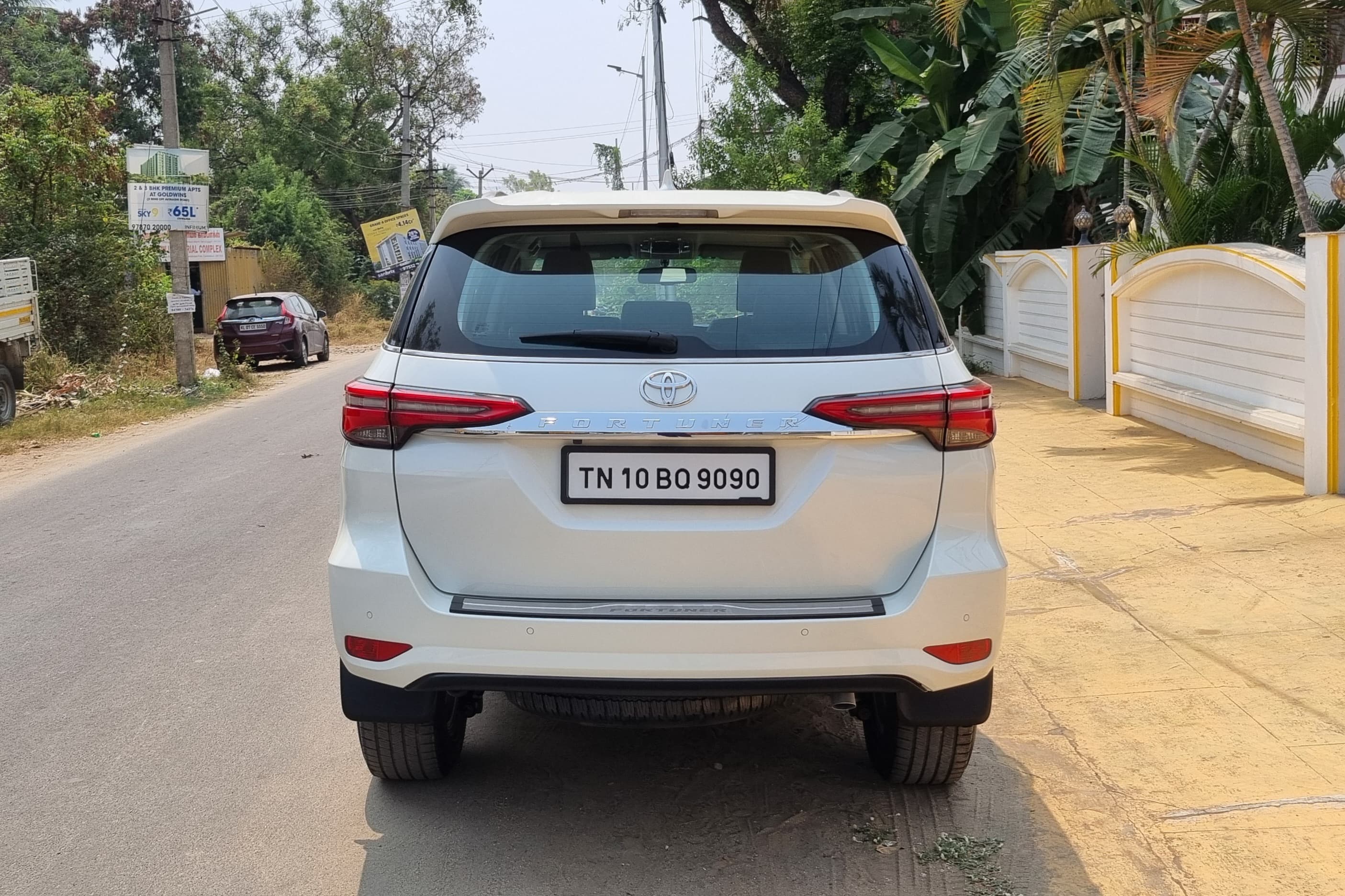 Toyota Fortuner - Image 6