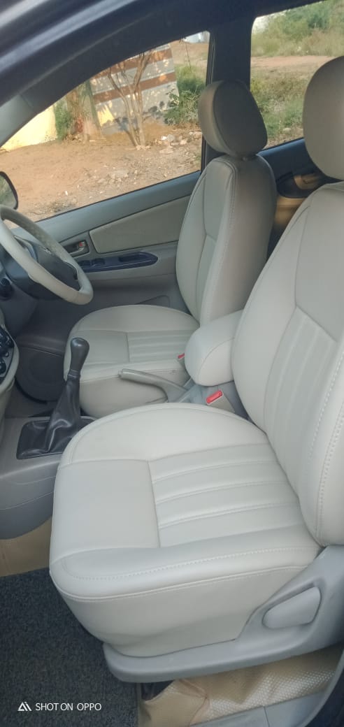 Toyota Innova - Image 10