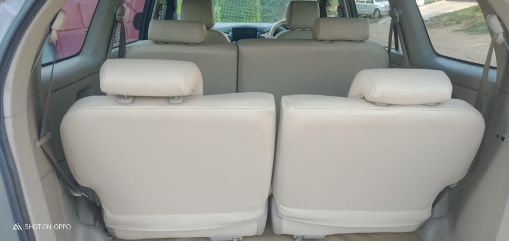 Toyota Innova - Image 9