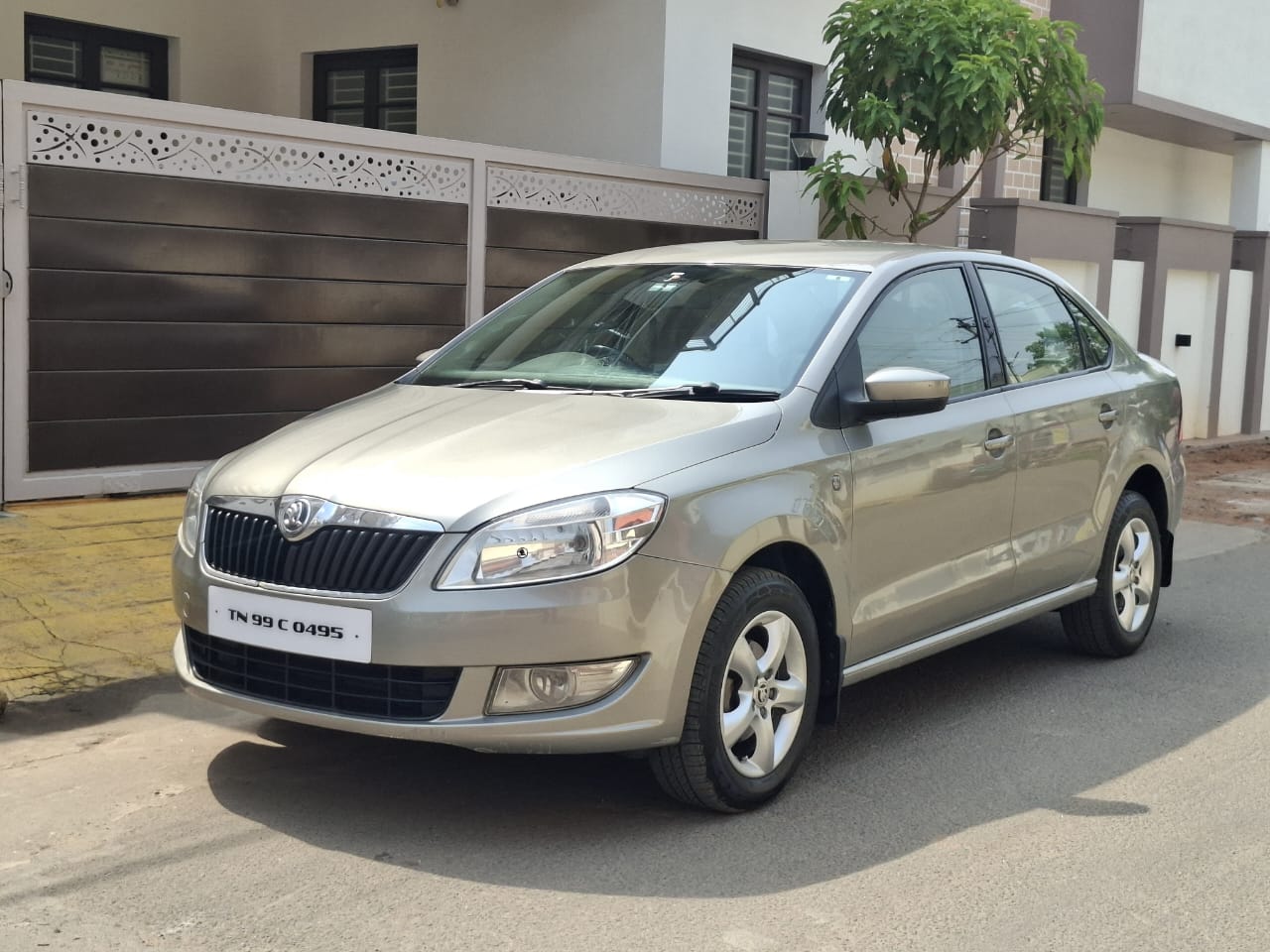 Skoda Rapid - Image 6