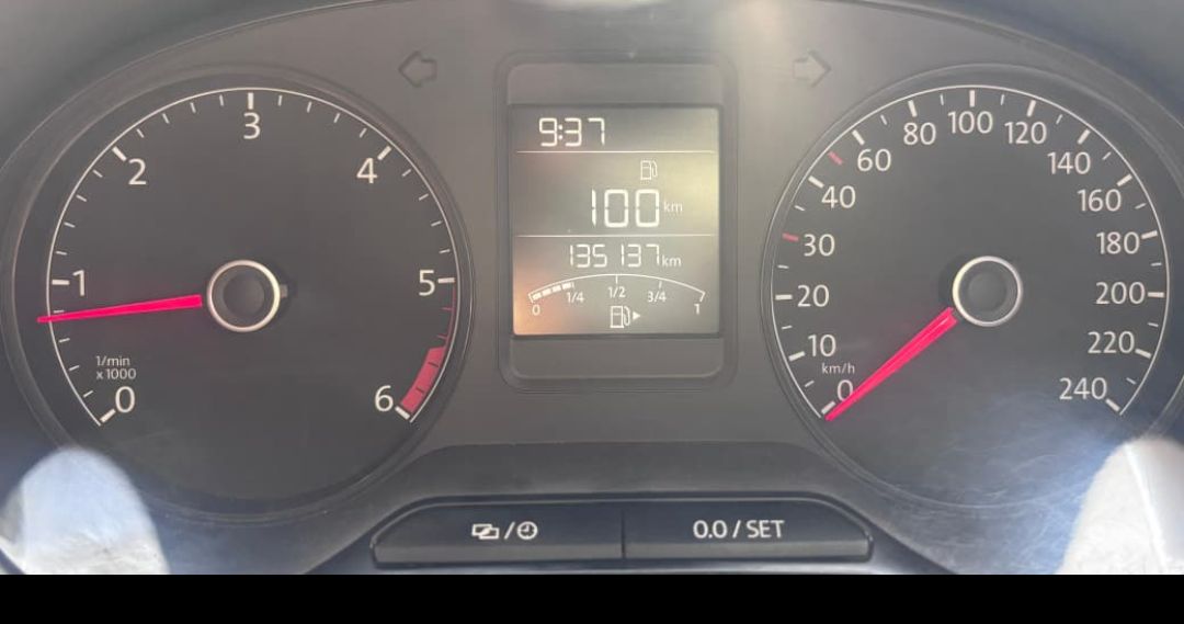 Volkswagen Polo - Image 10