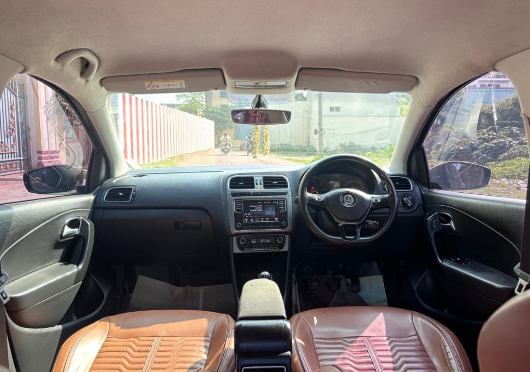 Volkswagen Polo - Image 9