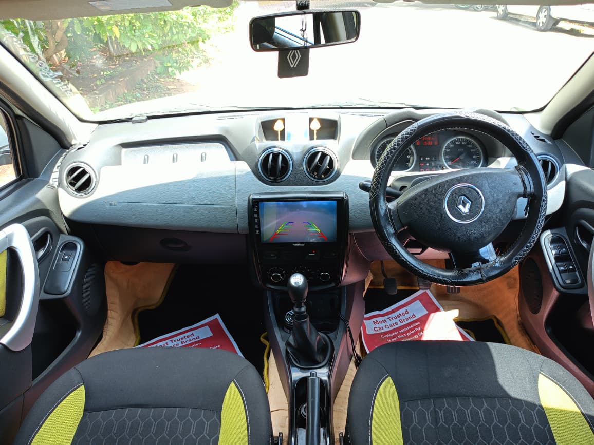 Renault Duster - Image 5