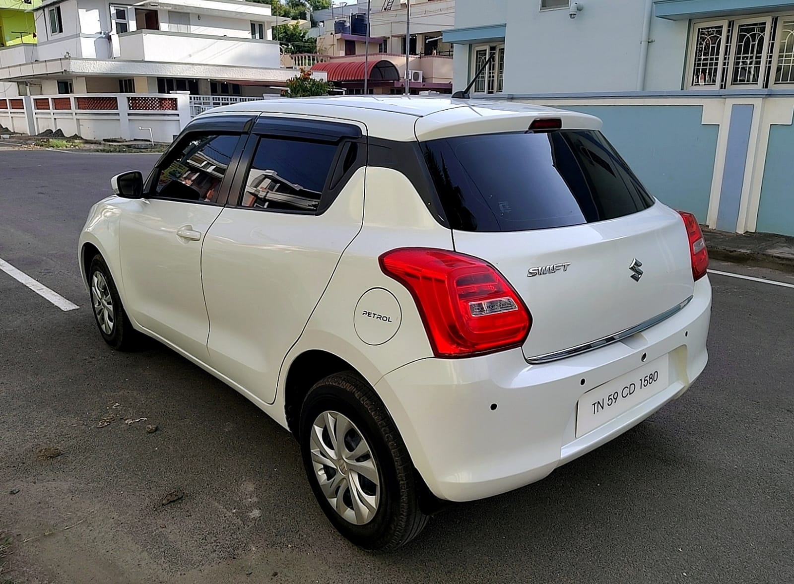 Maruti Suzuki Swift - Image 3