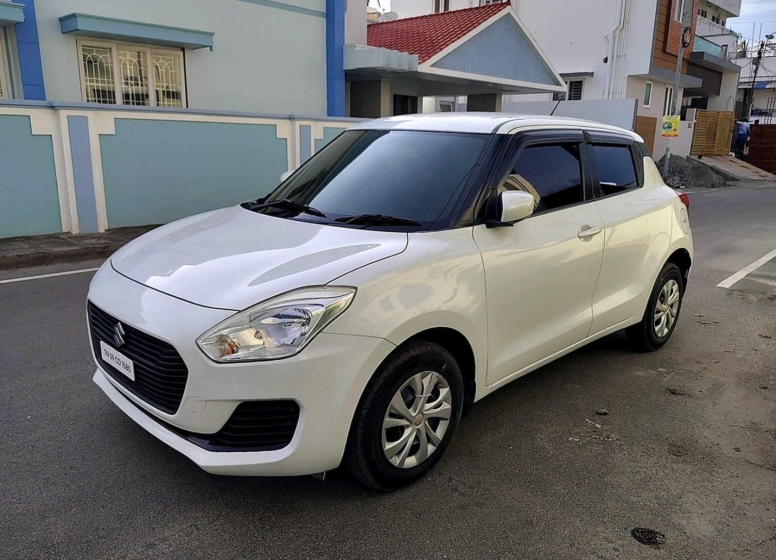 Maruti Suzuki Swift - Image 2