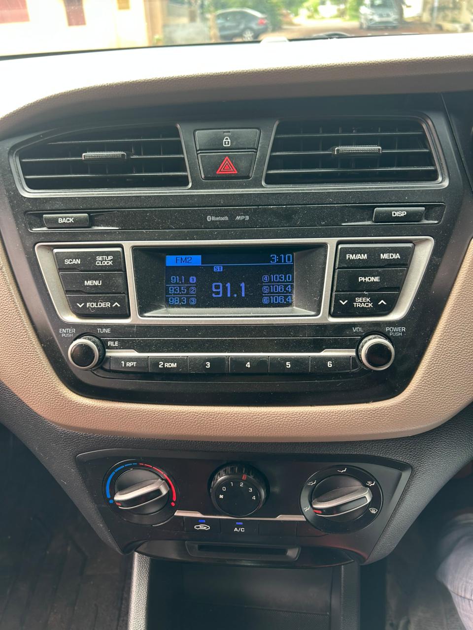 Hyundai i20 - Image 5