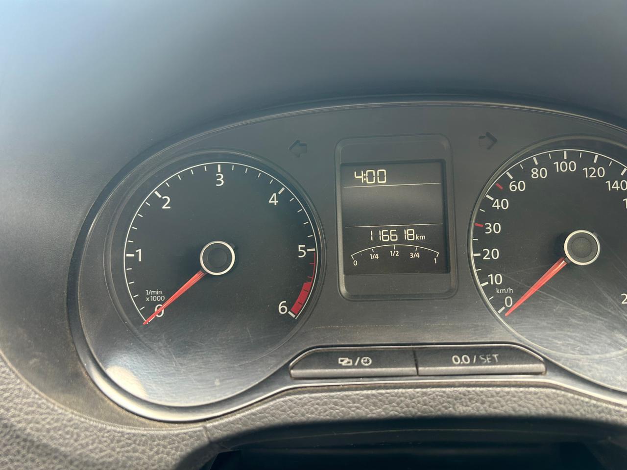 Volkswagen Polo - Image 10