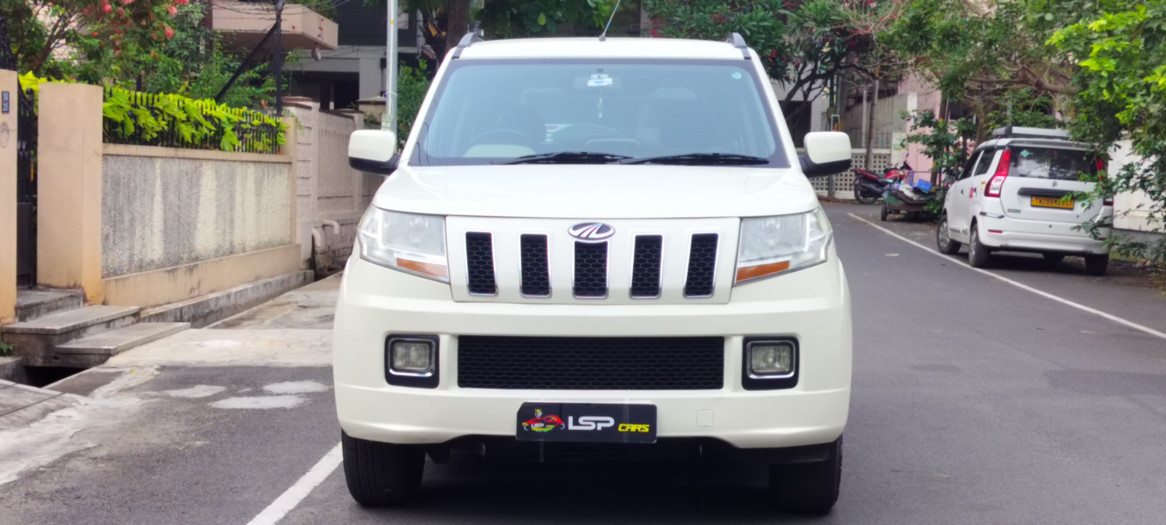 Mahindra TUV300